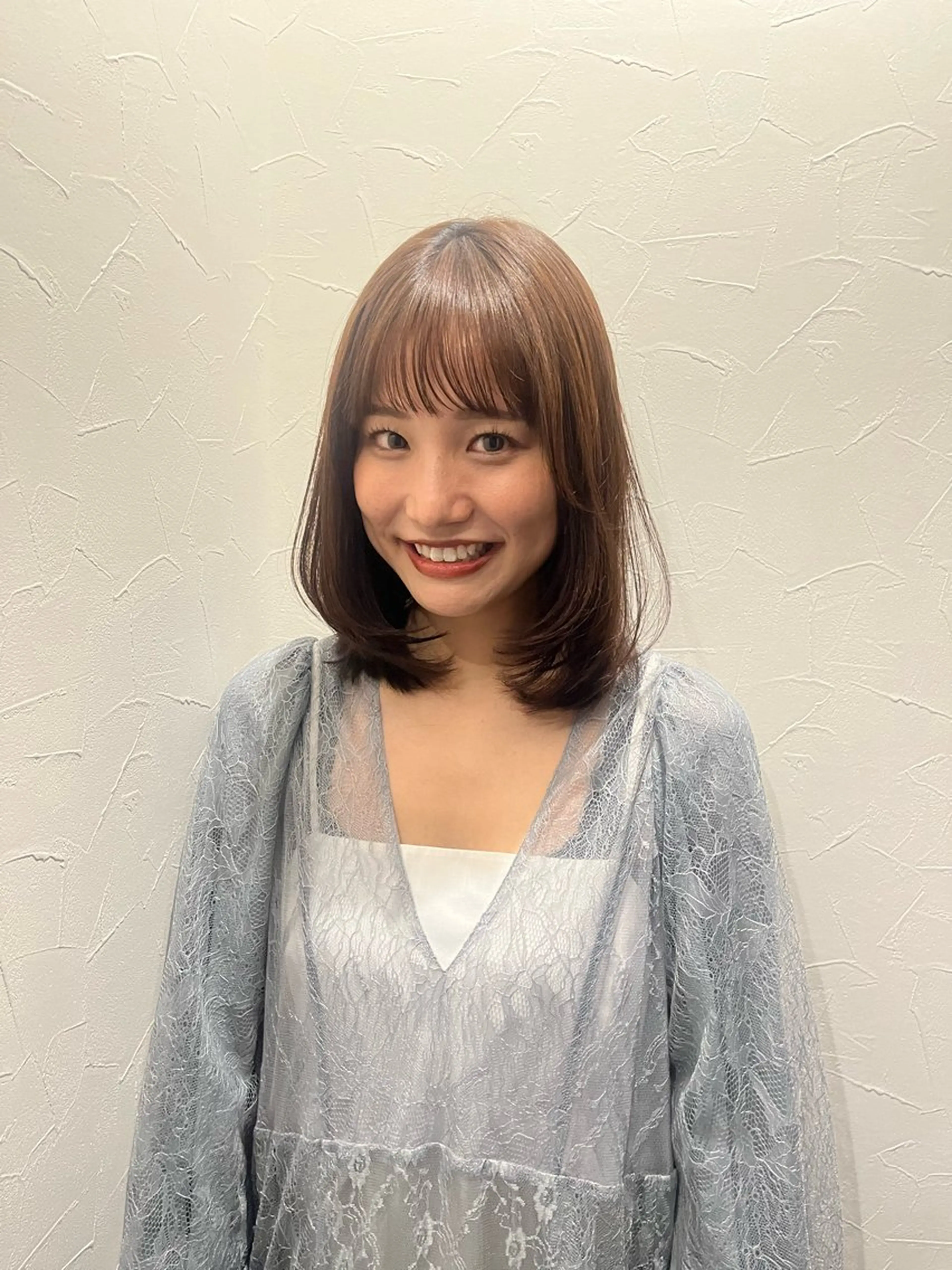 ミディアム カラー 柔らかい艶暖色 レイヤー🫧姫汝のヘアスタイル