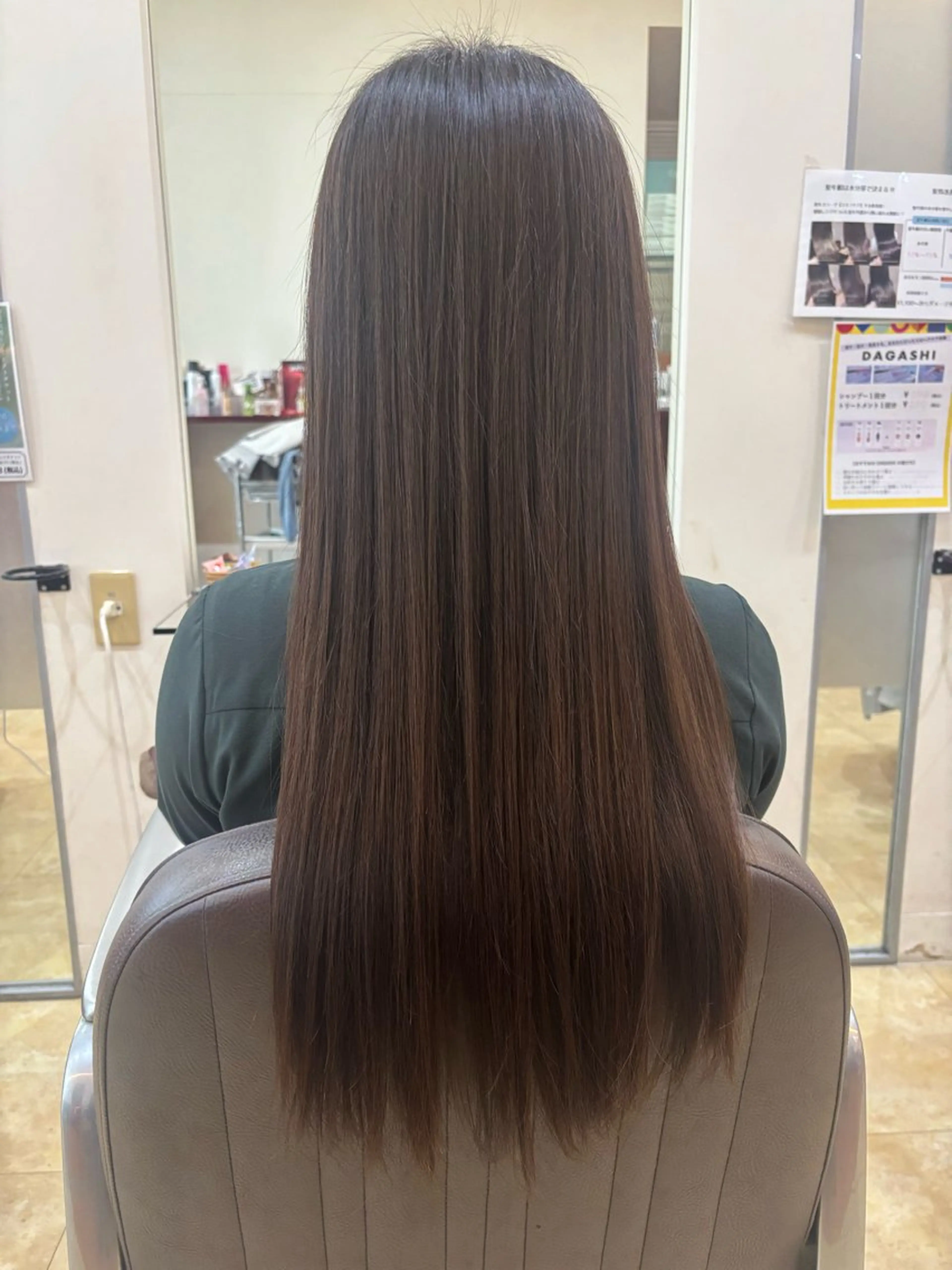 ロング 尾崎 優花のヘアスタイル