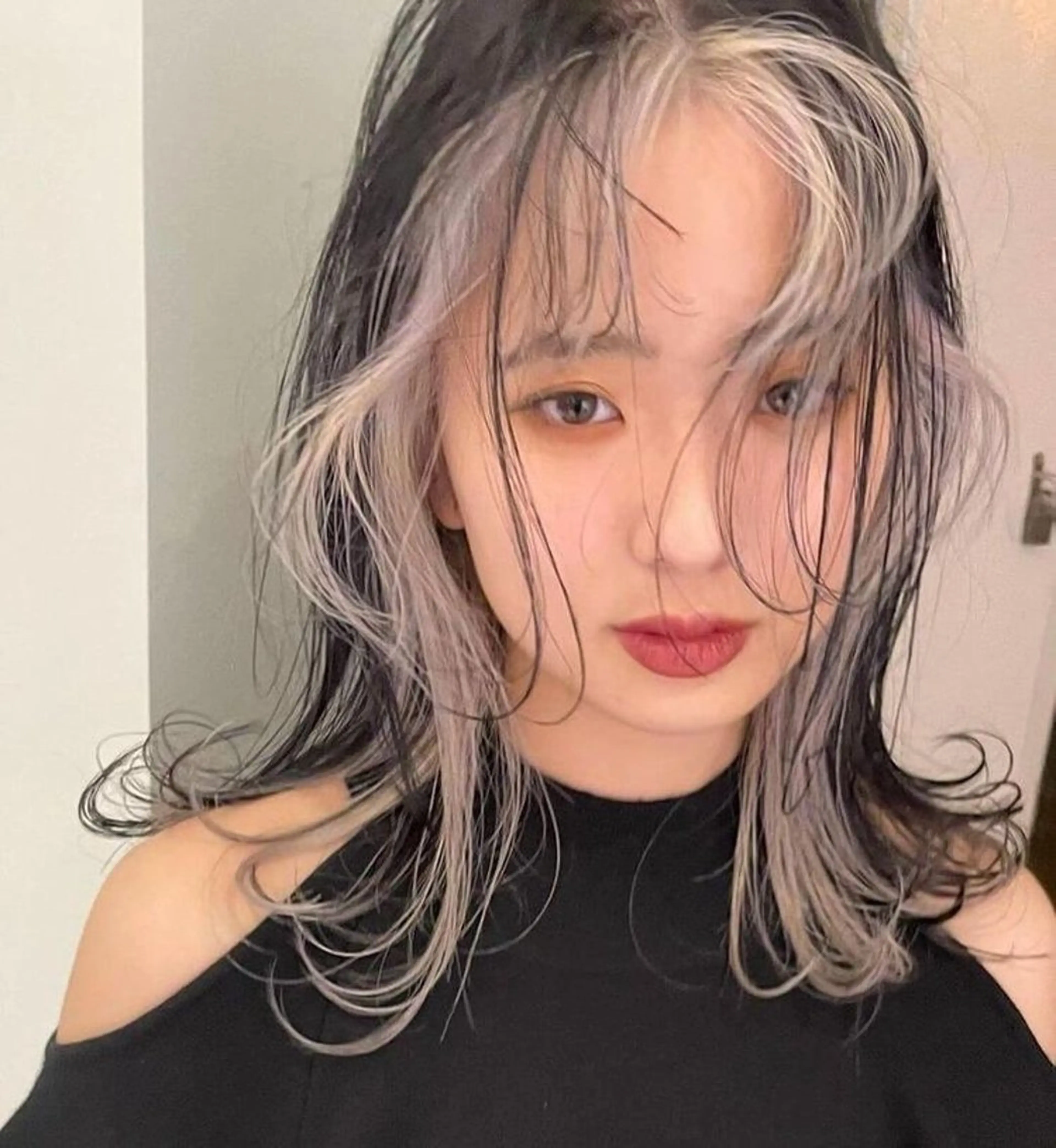 【🩶ヘムライト🩶】（ブリーチオンカラー込み）顔周りオシャレにしたい方❤︎の写真