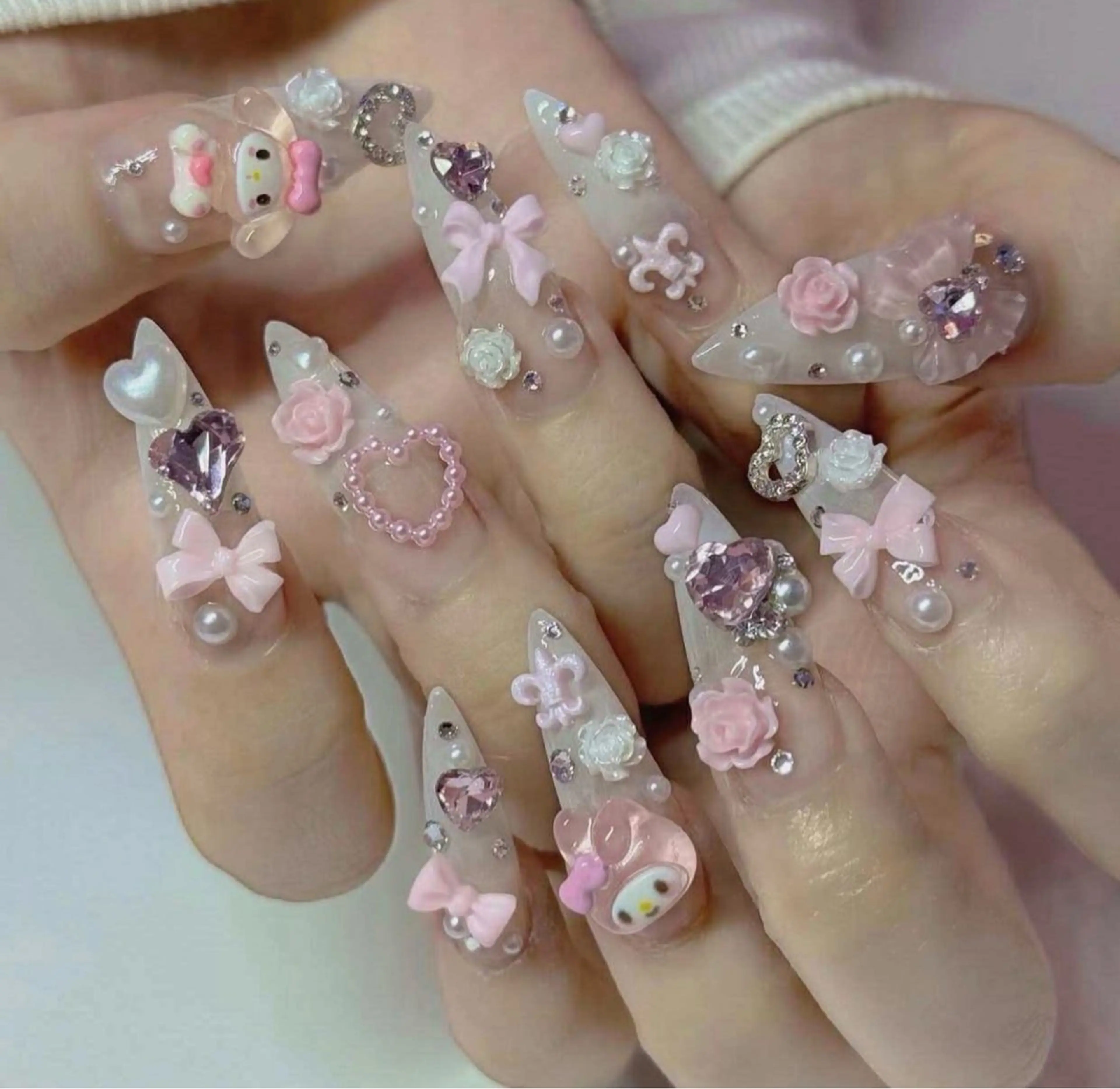 ネイル 長さ出し フレンチネイル 韓国ネイル レース マグネットネイル ハンドネイル 波 なみのネイルデザイン