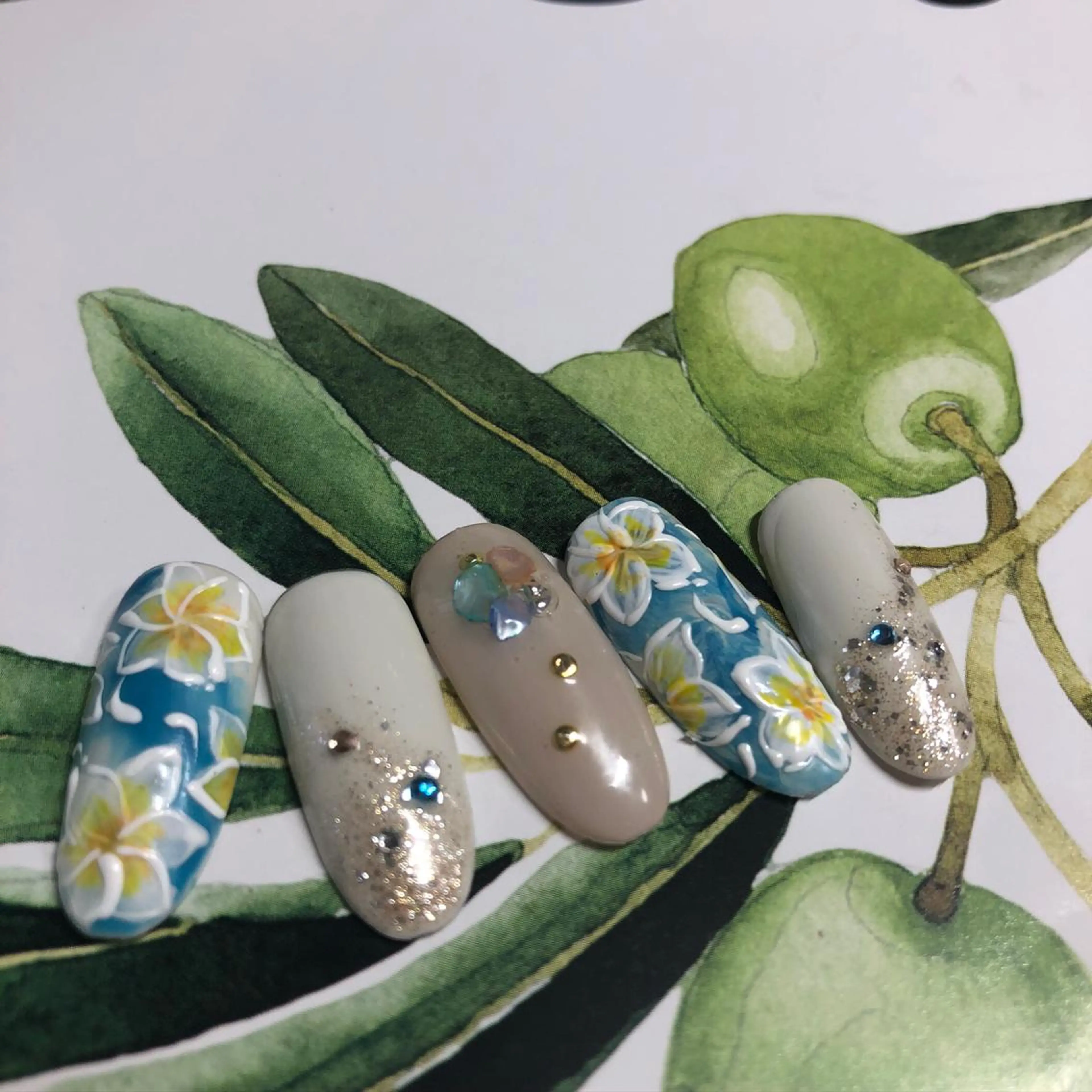 ネイル 奥園 良恵のネイルデザイン