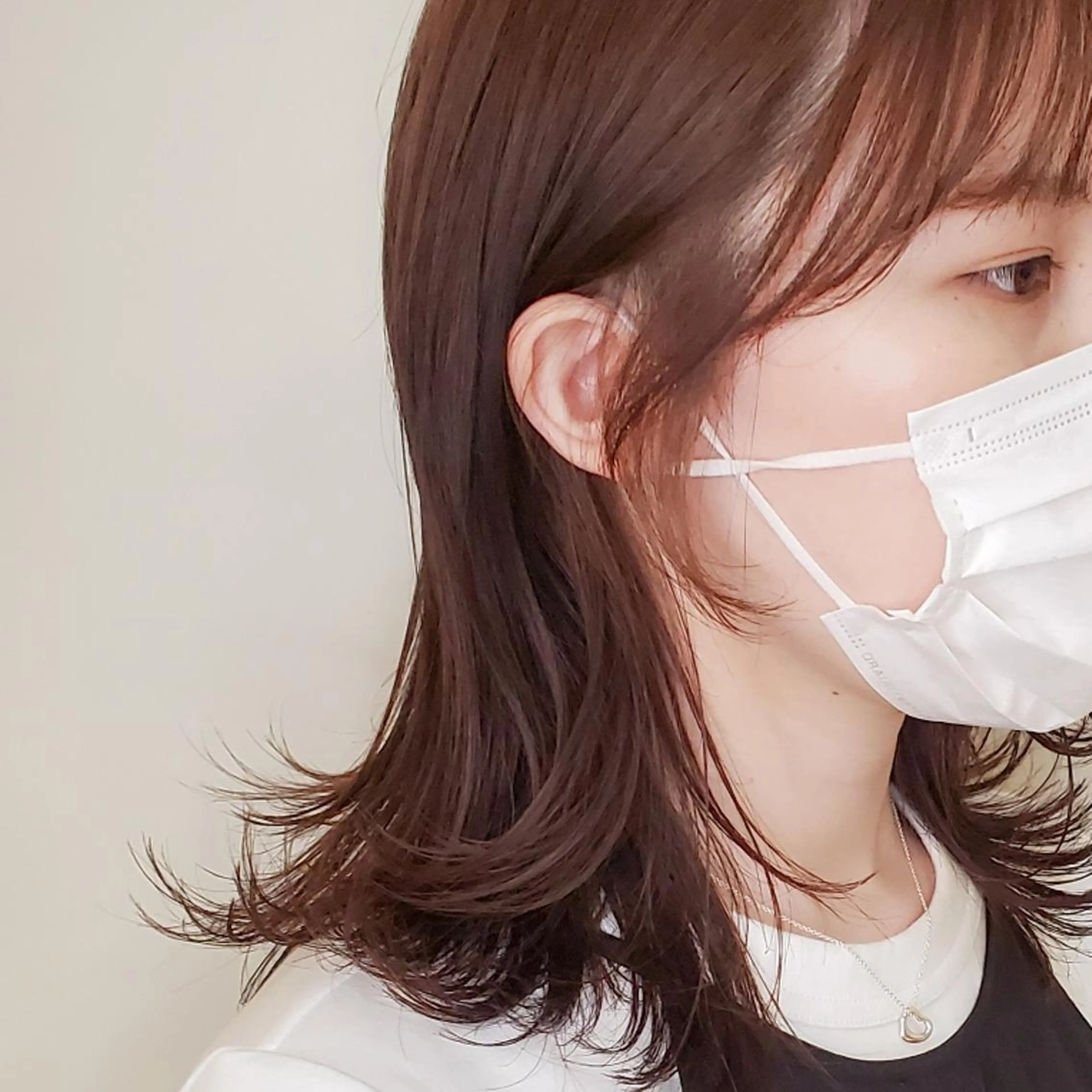 ミディアム カラー 顔周りカット 韓国風ヘア レイヤーカット おくれ毛 韓国レイヤー　 suzuのヘアスタイル