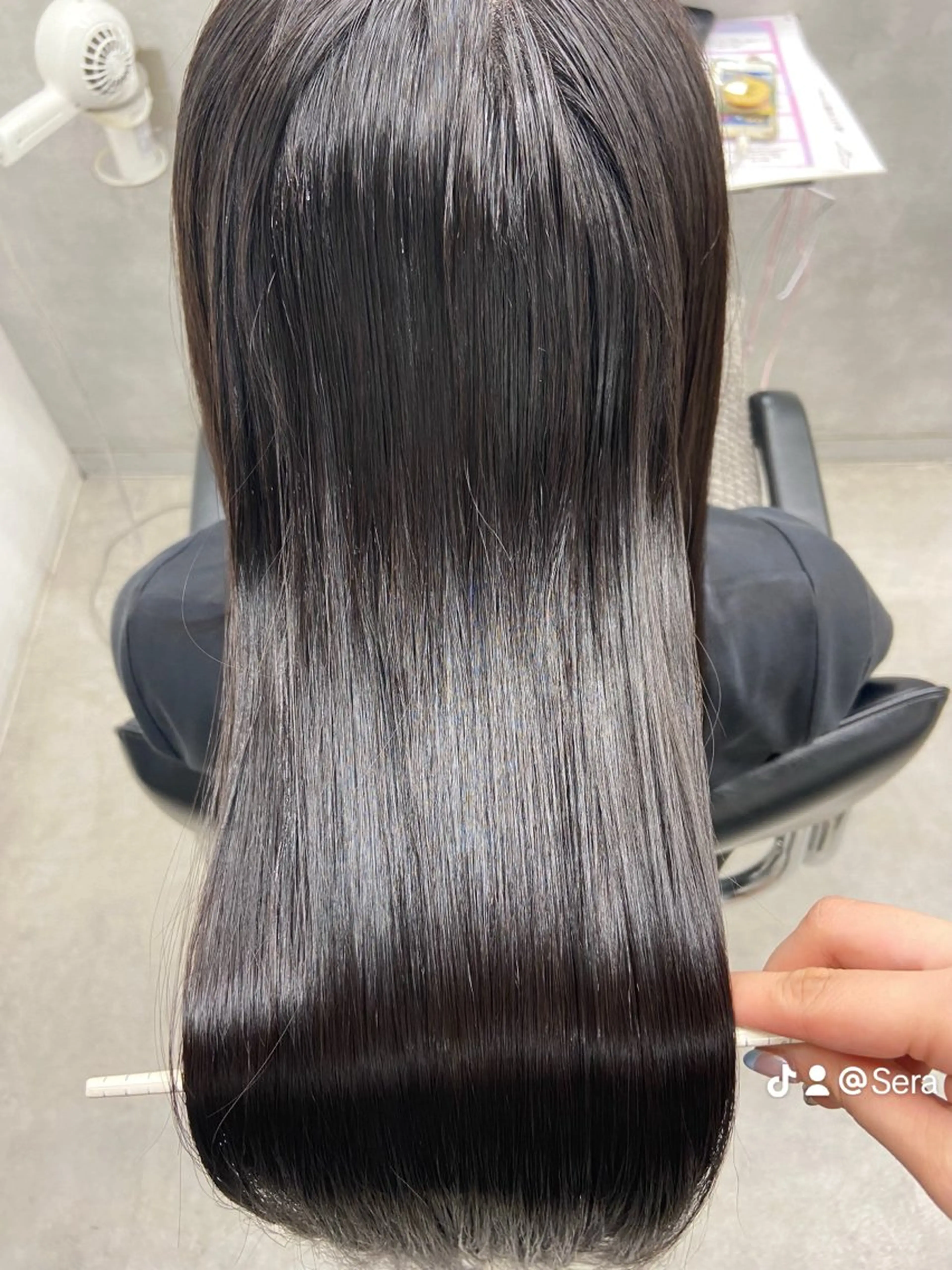 ロング トリートメント ヘアカラー 宮尾 星夢のヘアスタイル