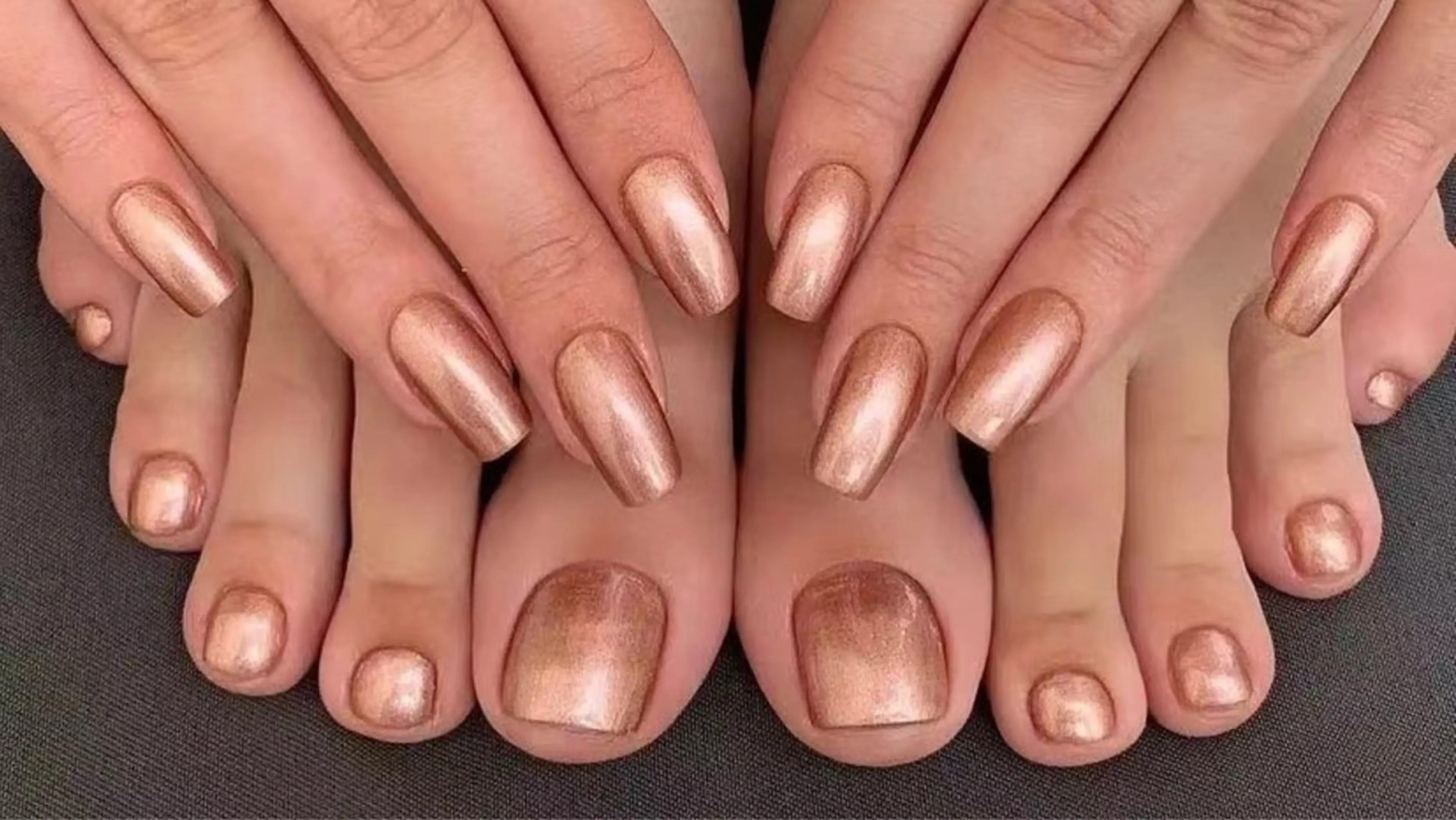 ネイル ハンドネイル フットネイル ✨Nailsalon Vi+✨のネイルデザイン