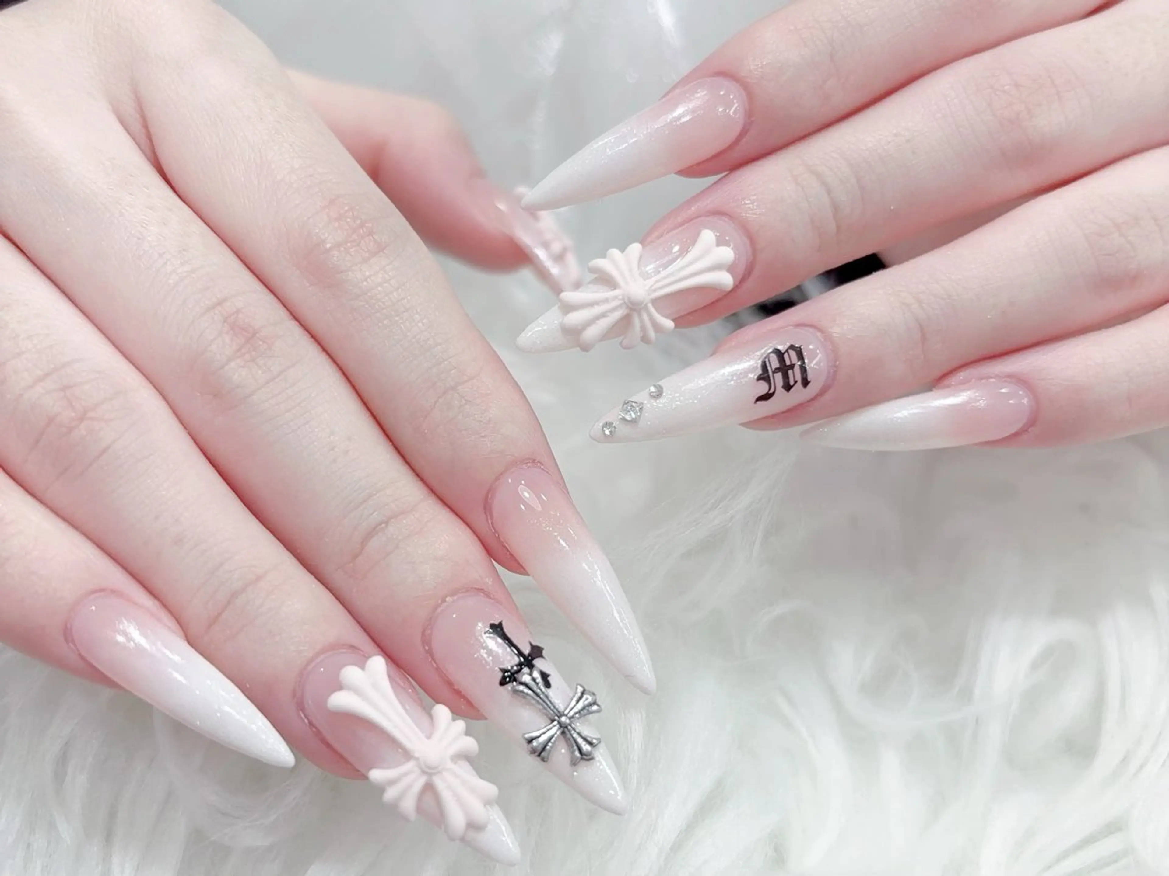 ネイル 成人式 マグネットネイル 大理石ネイル(マーブル) リボン 夏ネイル ハンドネイル MoMoA Nail ネイル長さ出し専門店のネイルデザイン