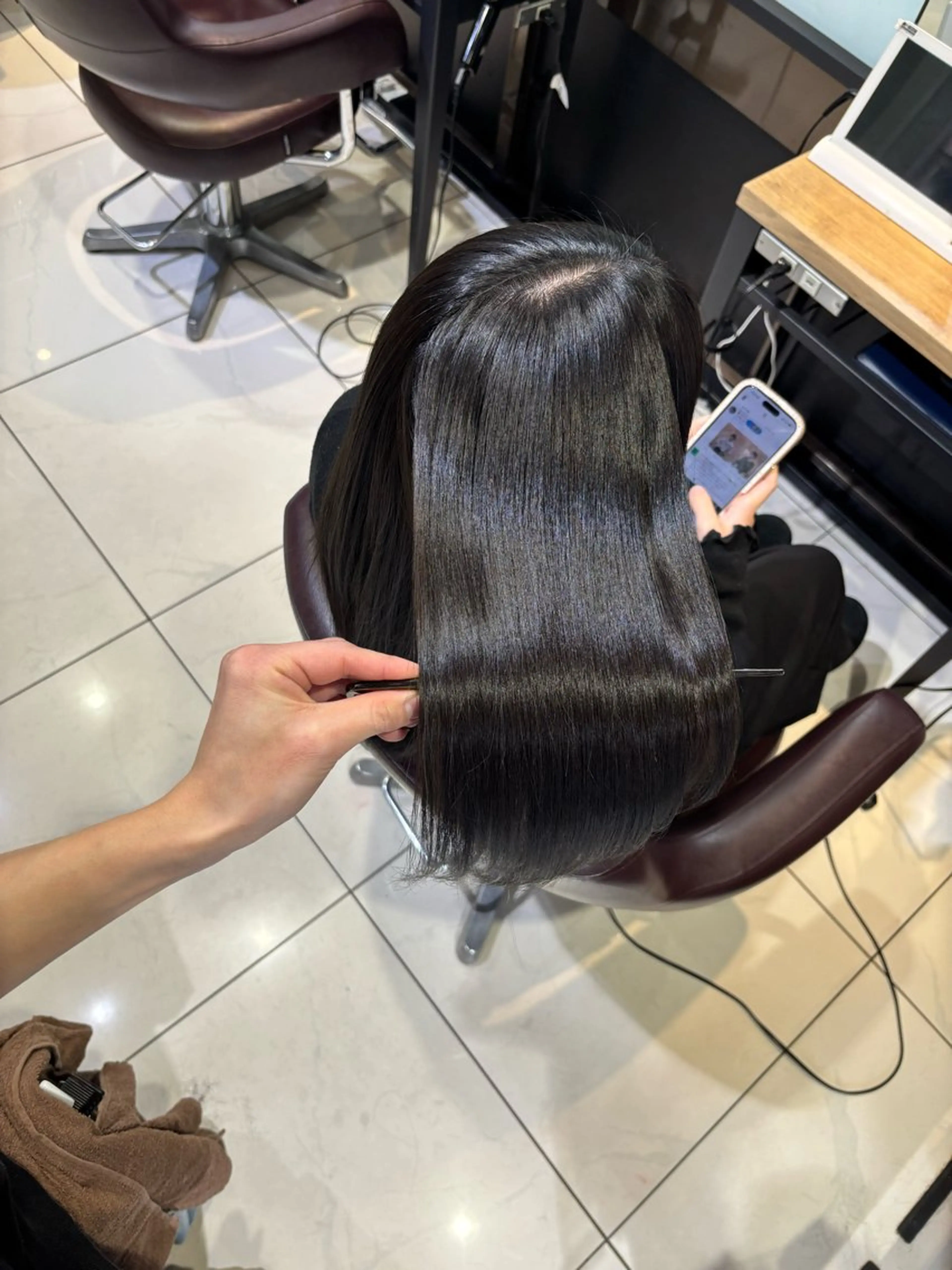 ロング カラー カット ヘアカラー 縮毛矯正 トリートメント 🩵レイヤー✖︎ 髪質改善🩵リョウヤのヘアスタイル