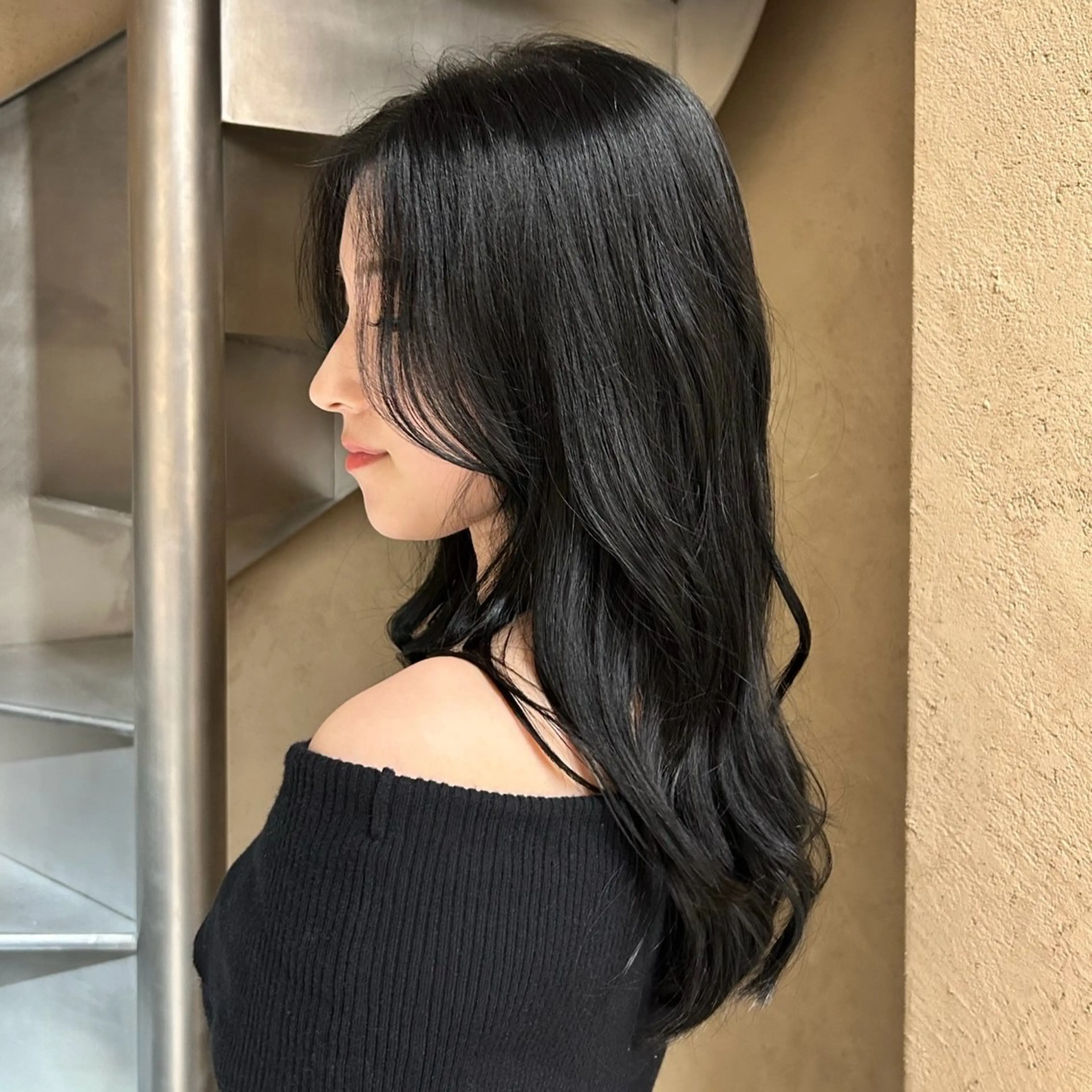 カラー アベ コハルのヘアスタイル