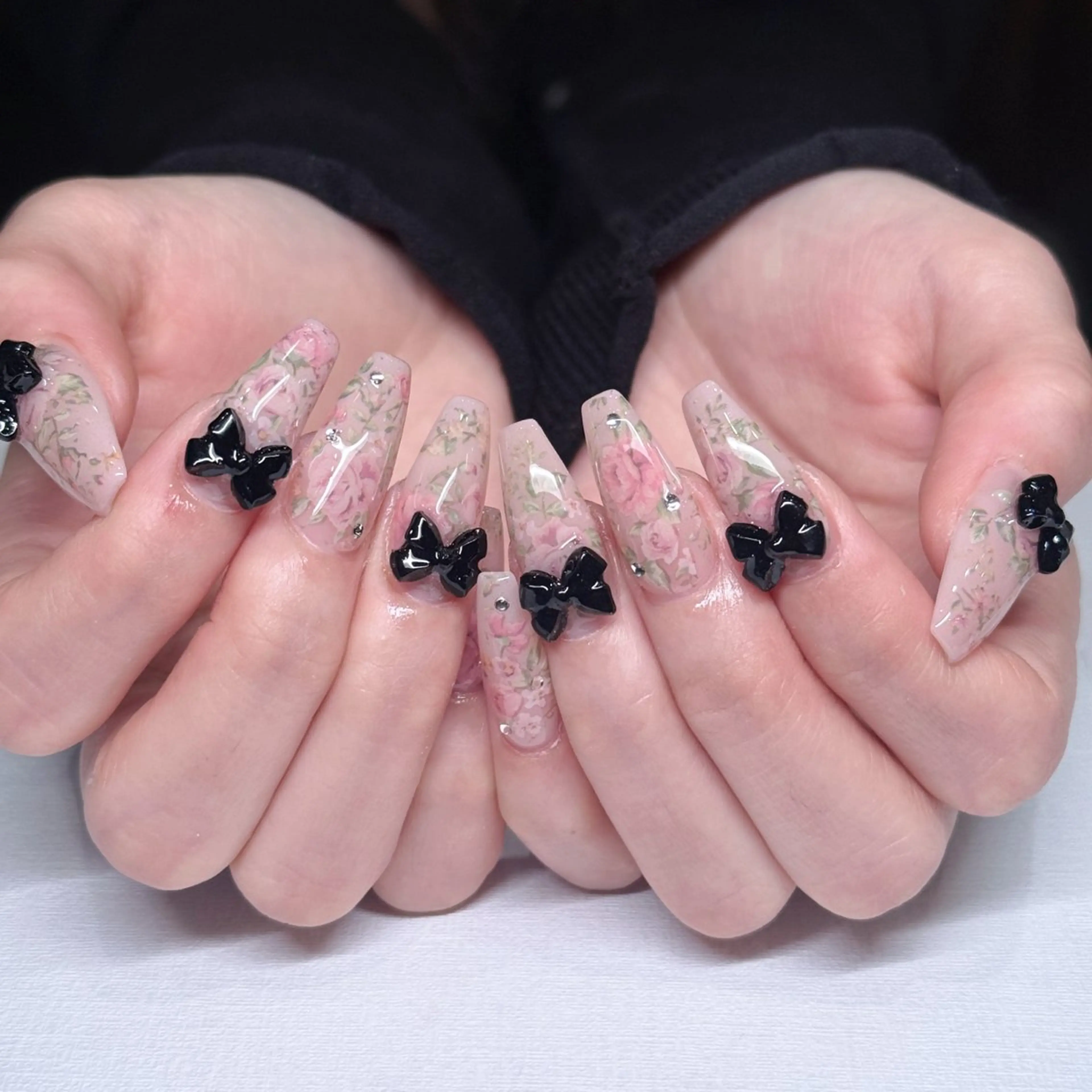 ネイル オーロラネイル ブルー チークネイル フットネイル フレンチネイル ハンドネイル JAN 168 池袋のネイルデザイン