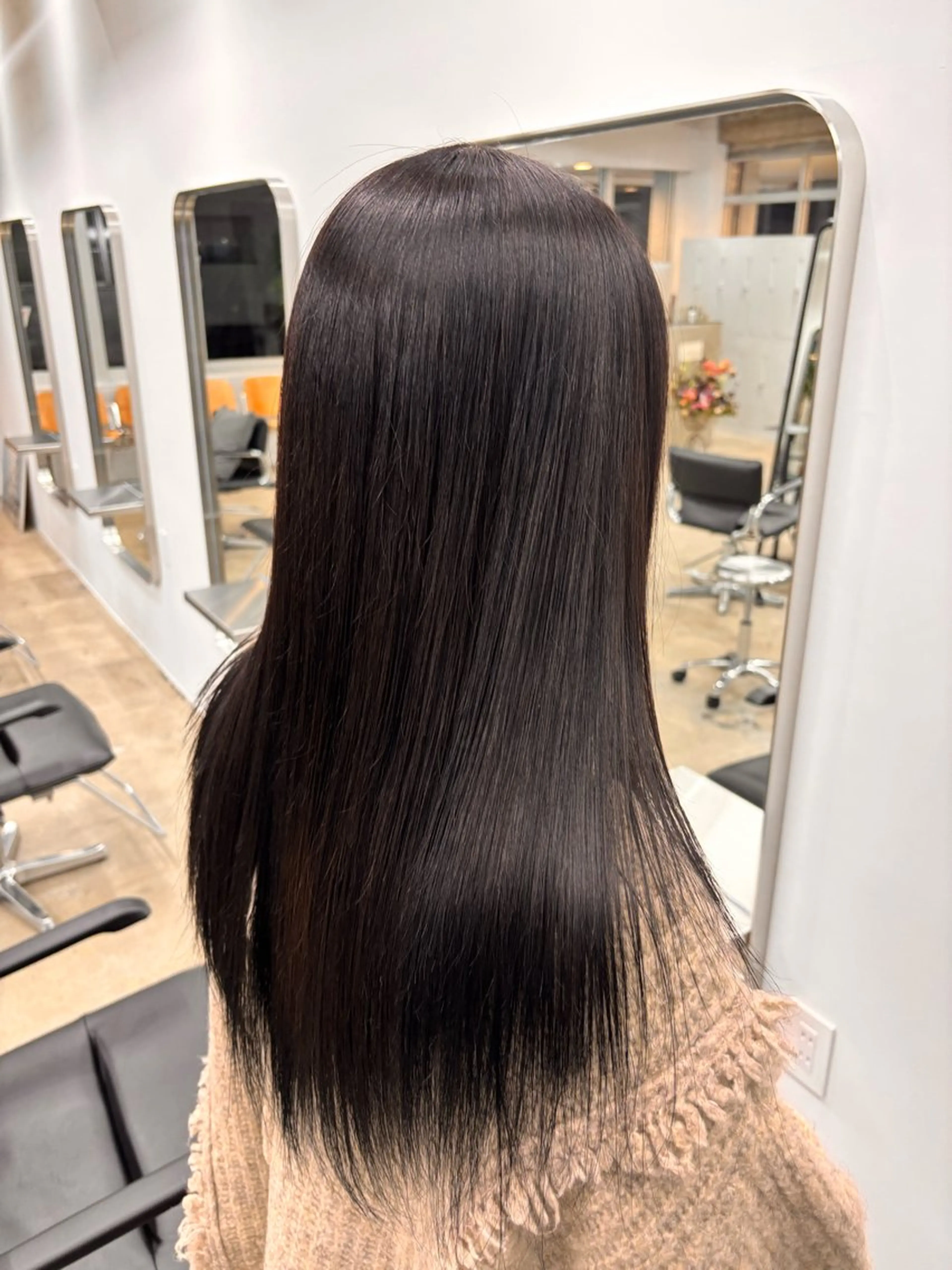 ワンカラーのみ ブリーチ、縮毛矯正履歴がある方はご遠慮くださいの写真