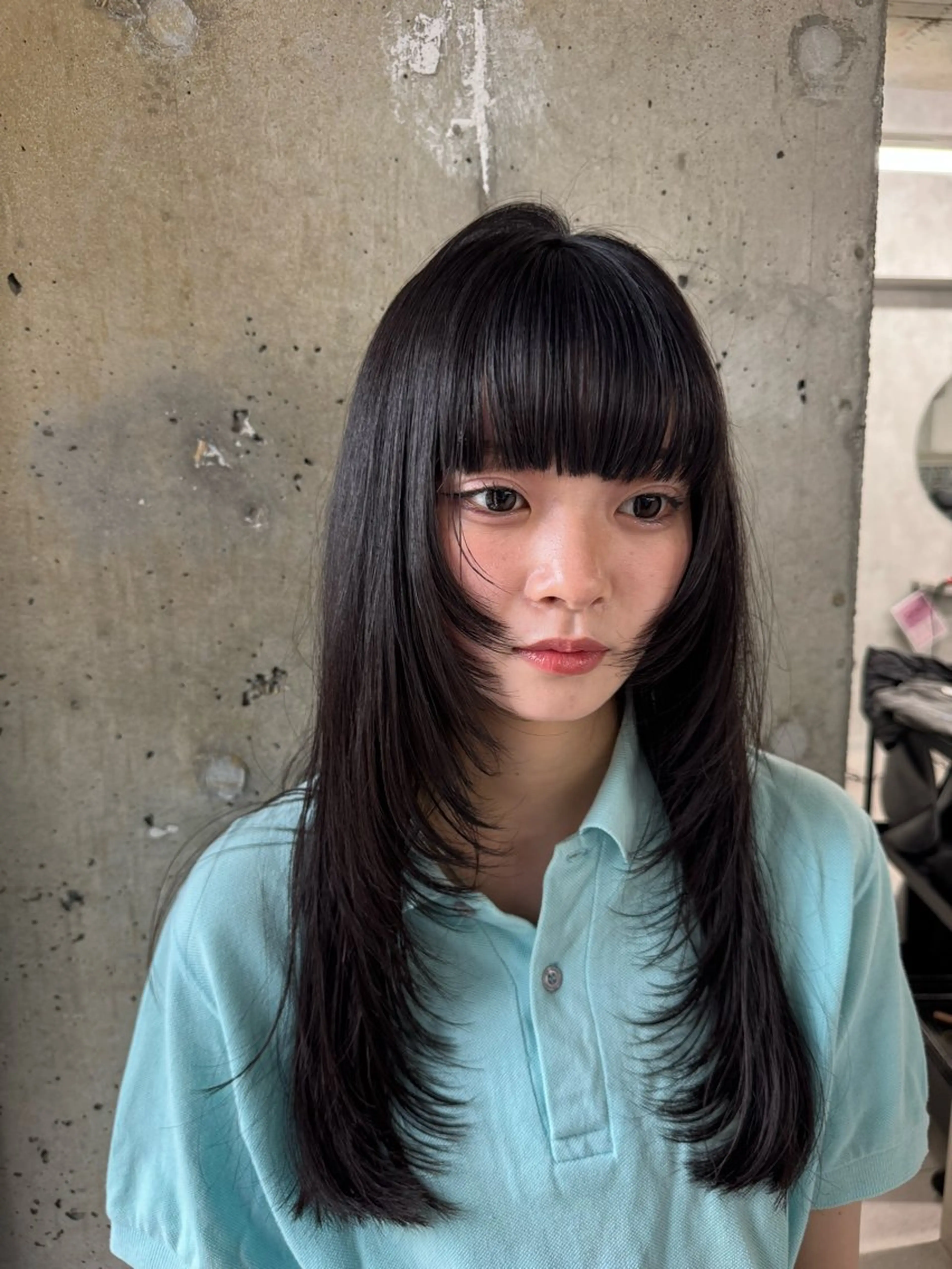 ロング レイヤーカット anon Loemのヘアスタイル