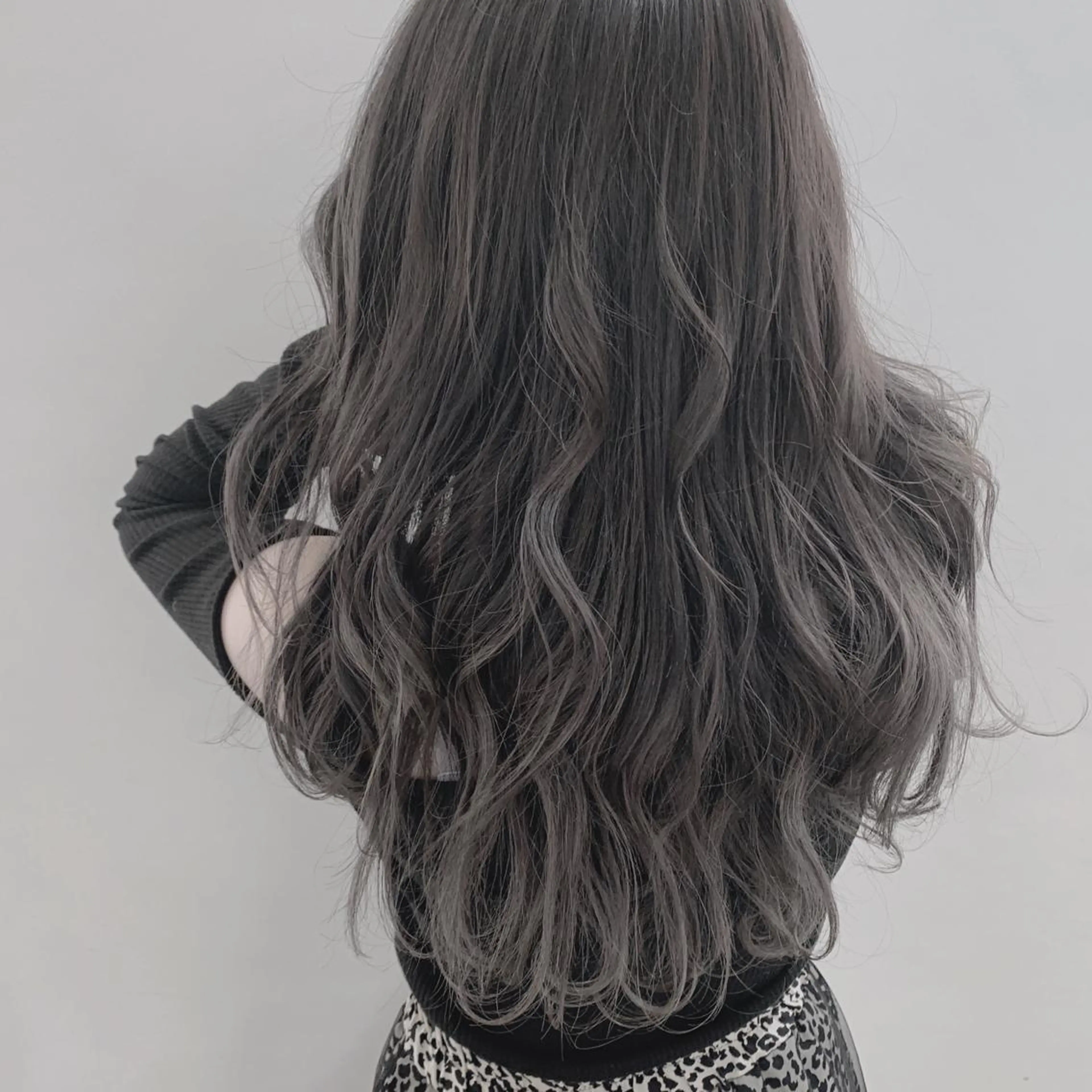 ロング カラー 1席のみの 美容室IKKIのヘアスタイル