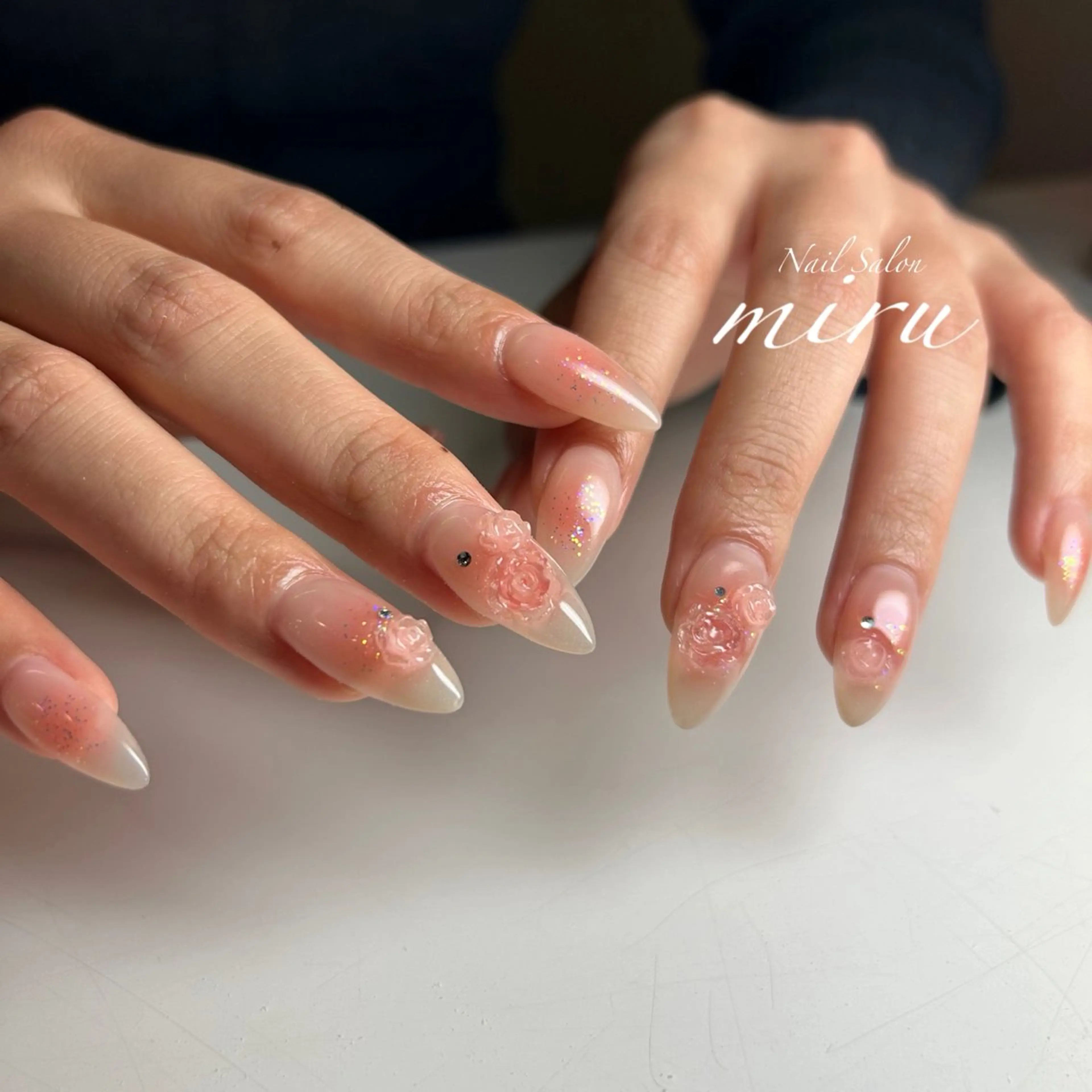 ネイル チークネイル 恒川 みなみのネイルデザイン