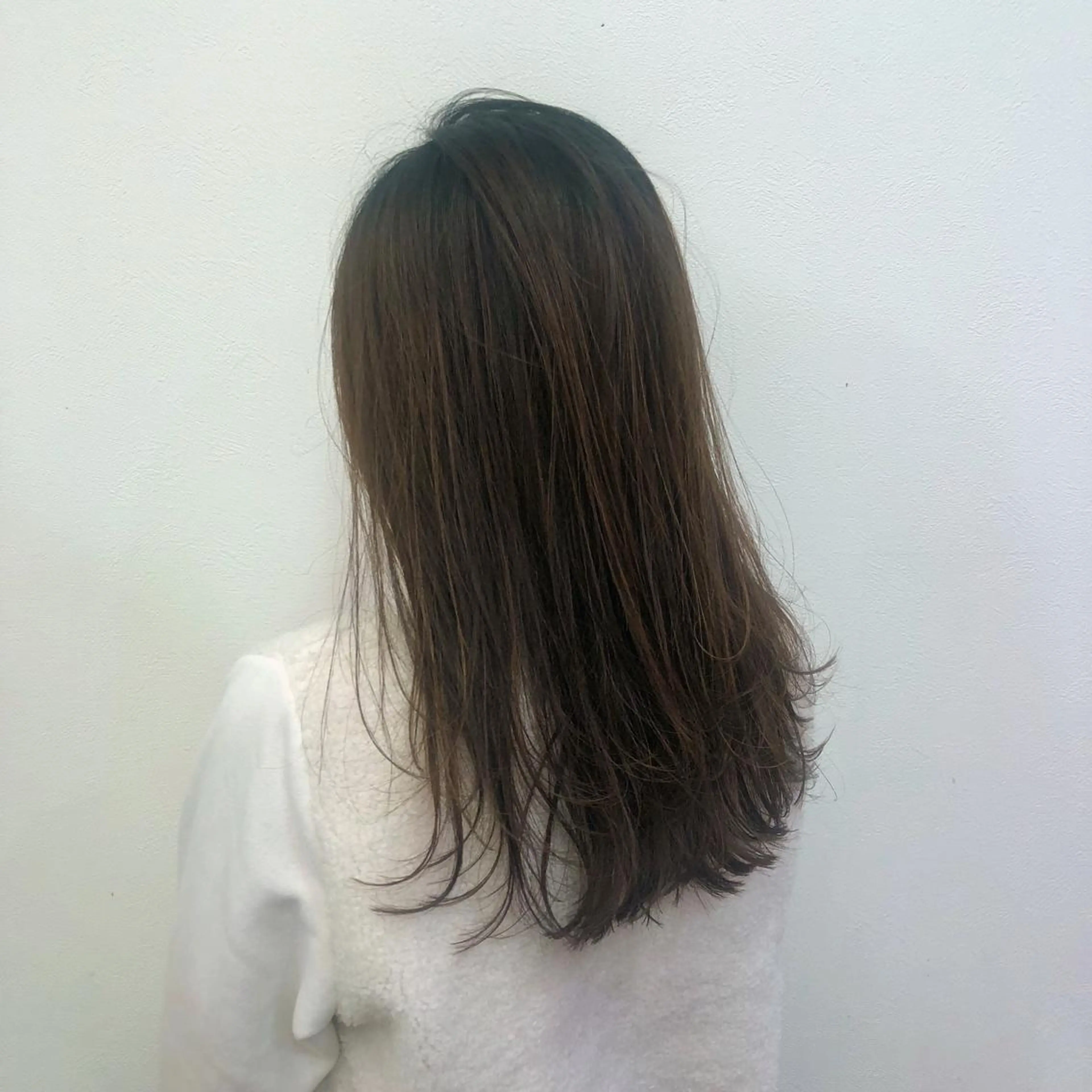 ロング カラー レイヤーカット ロング 酸性縮毛矯正🧴韓国 レイヤー/髪質改善のヘアスタイル