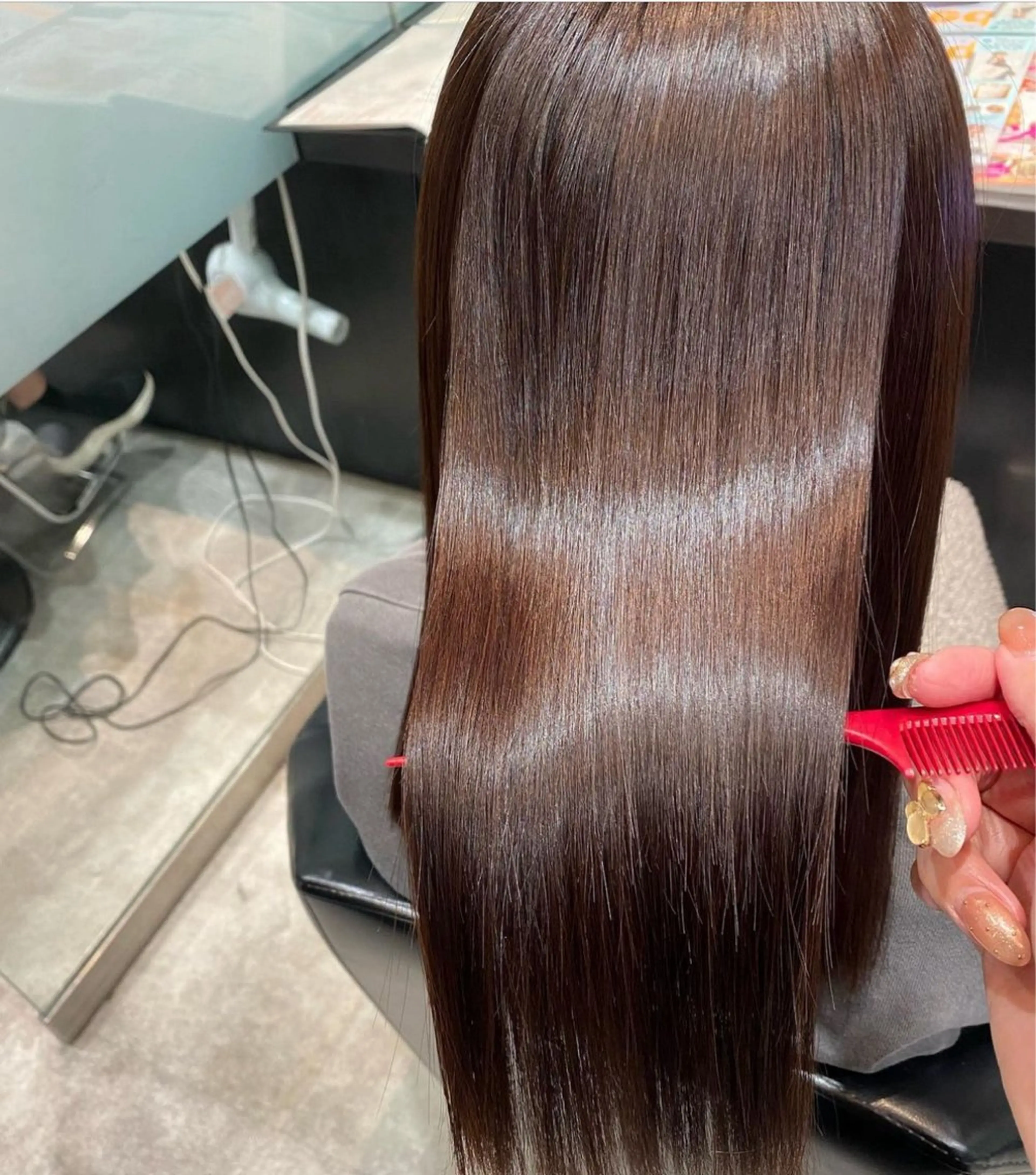 カラー 林 美月のヘアスタイル