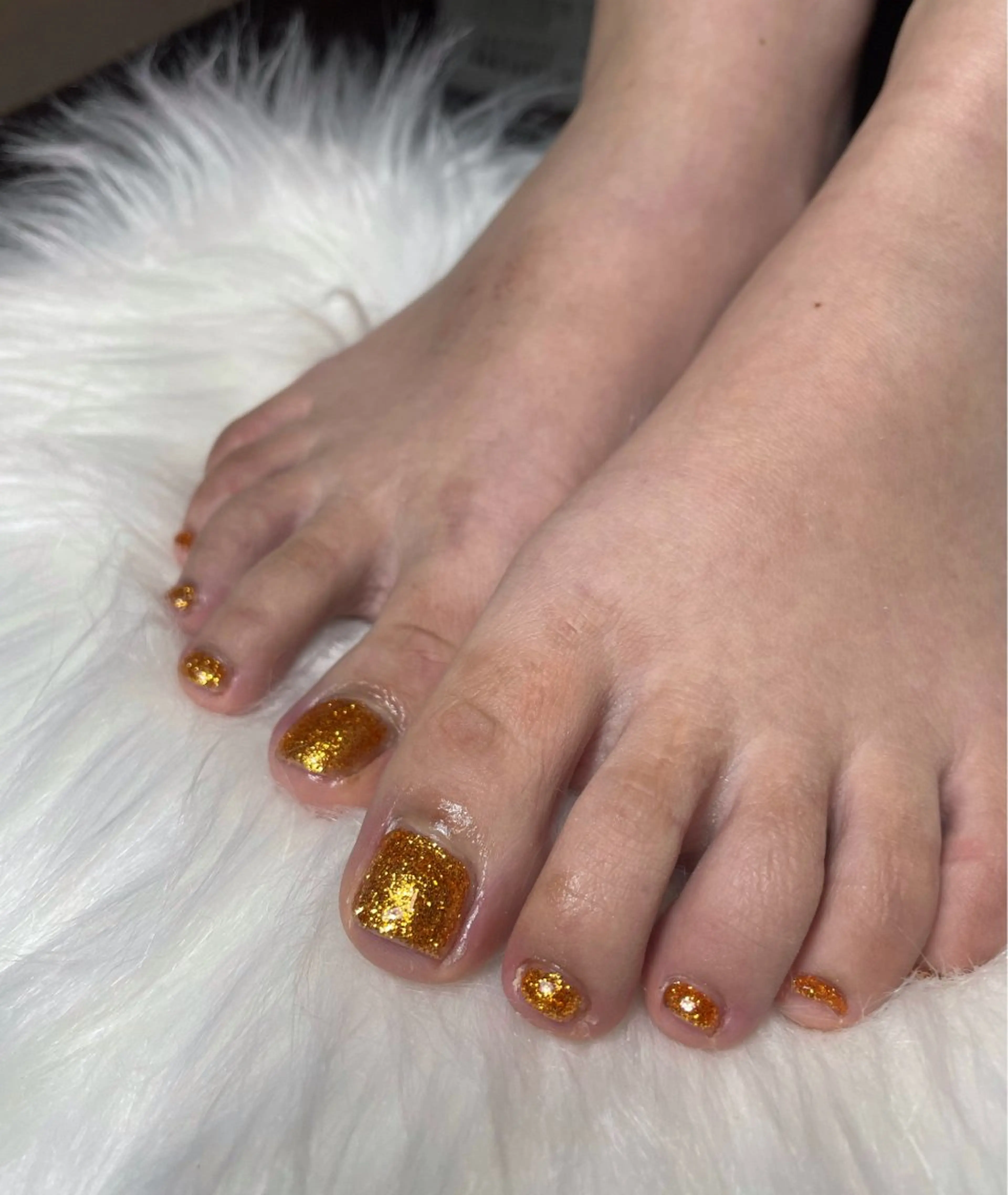 ネイル フットネイル ラメ(グリッター) ワンカラーネイル オレンジ WATANABE MAYUMIのネイルデザイン