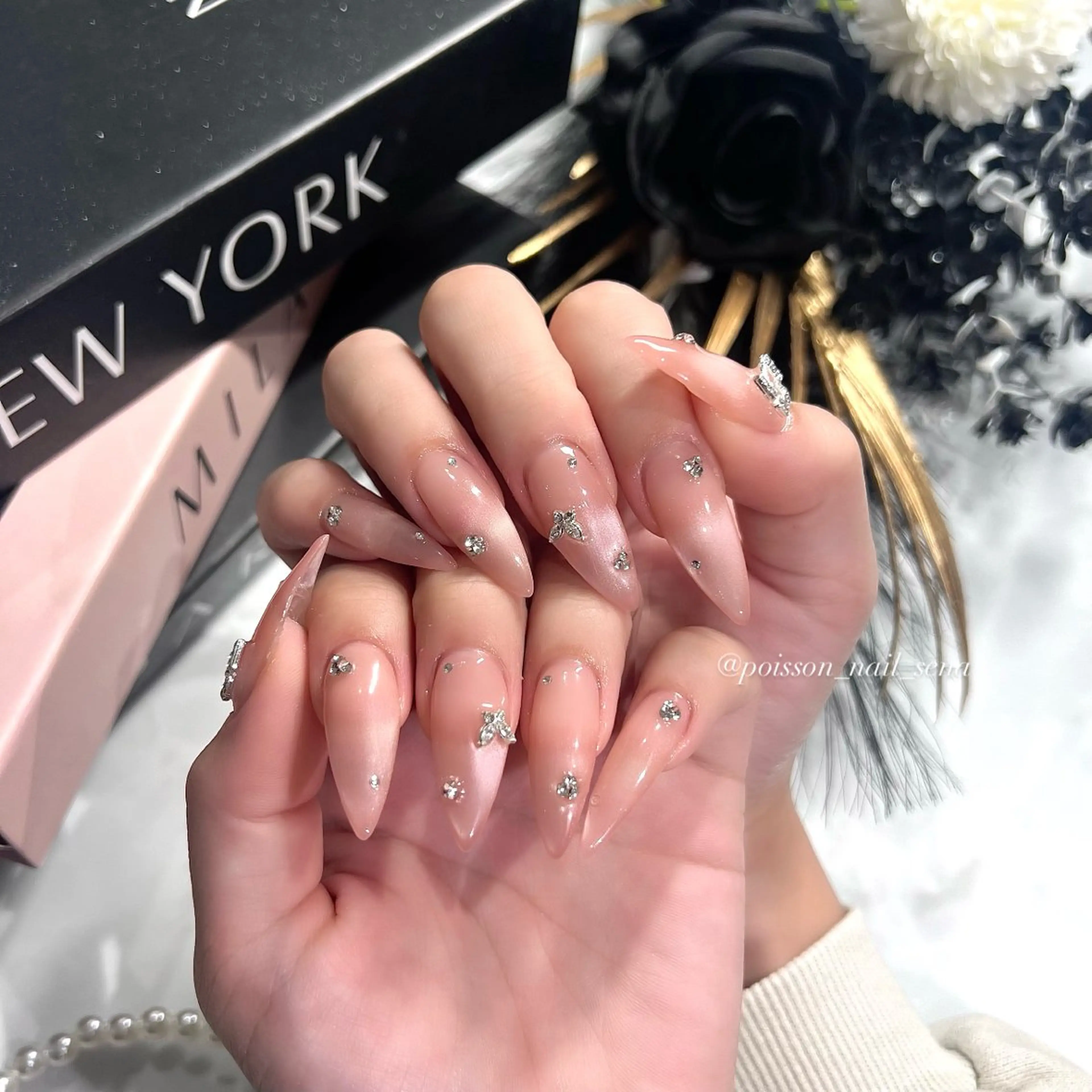 ネイル マグネットネイル SENA/ロング/ ギャル/ワンホンのネイルデザイン