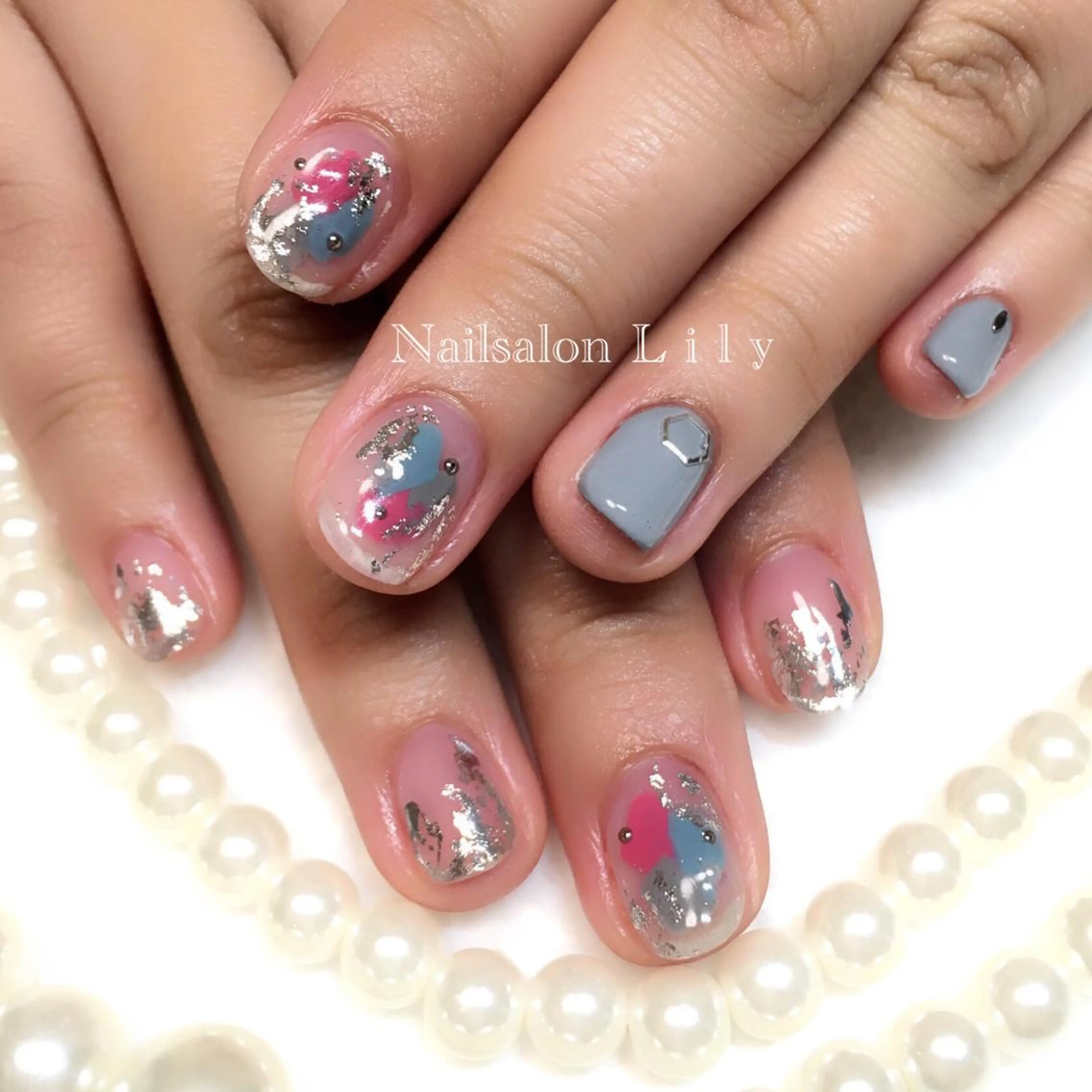 ネイル ニュアンスネイル Lily*nail 🌻Mii🌻のネイルデザイン