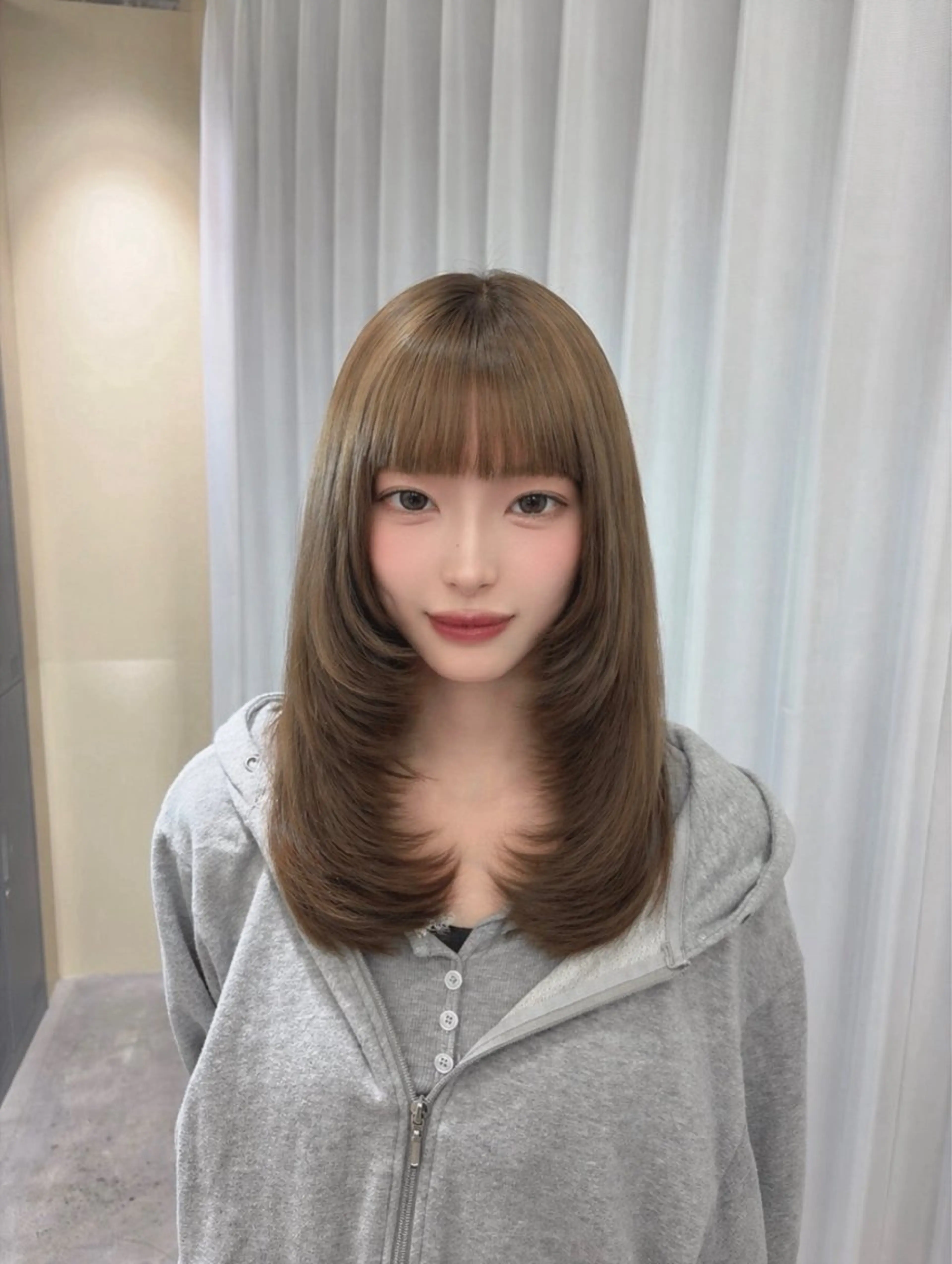 カラー ベージュカラー ヘーゼル ヘアカラー Ririka /透明感カラーのヘアスタイル