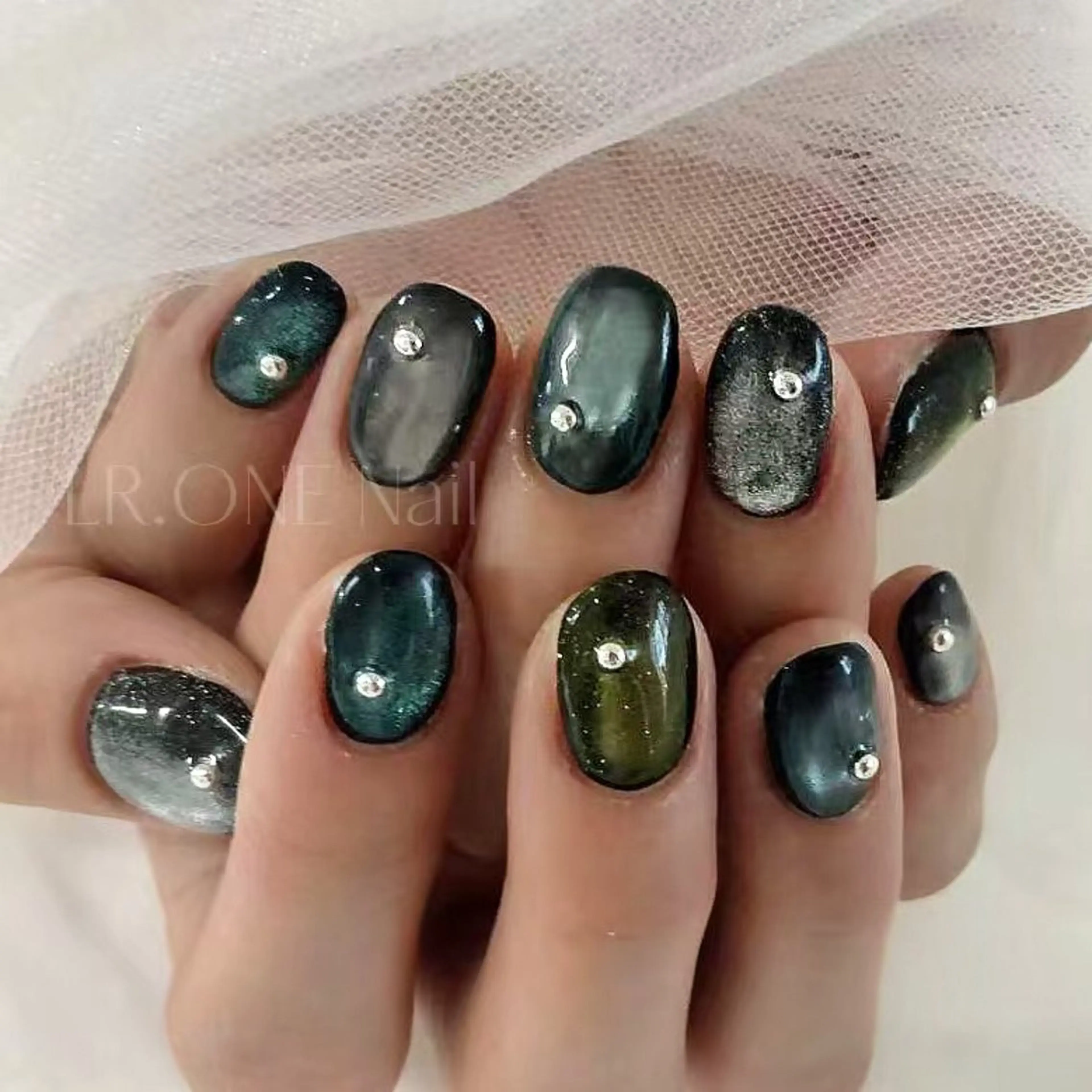 ネイル LR.ONE ヨウのネイルデザイン