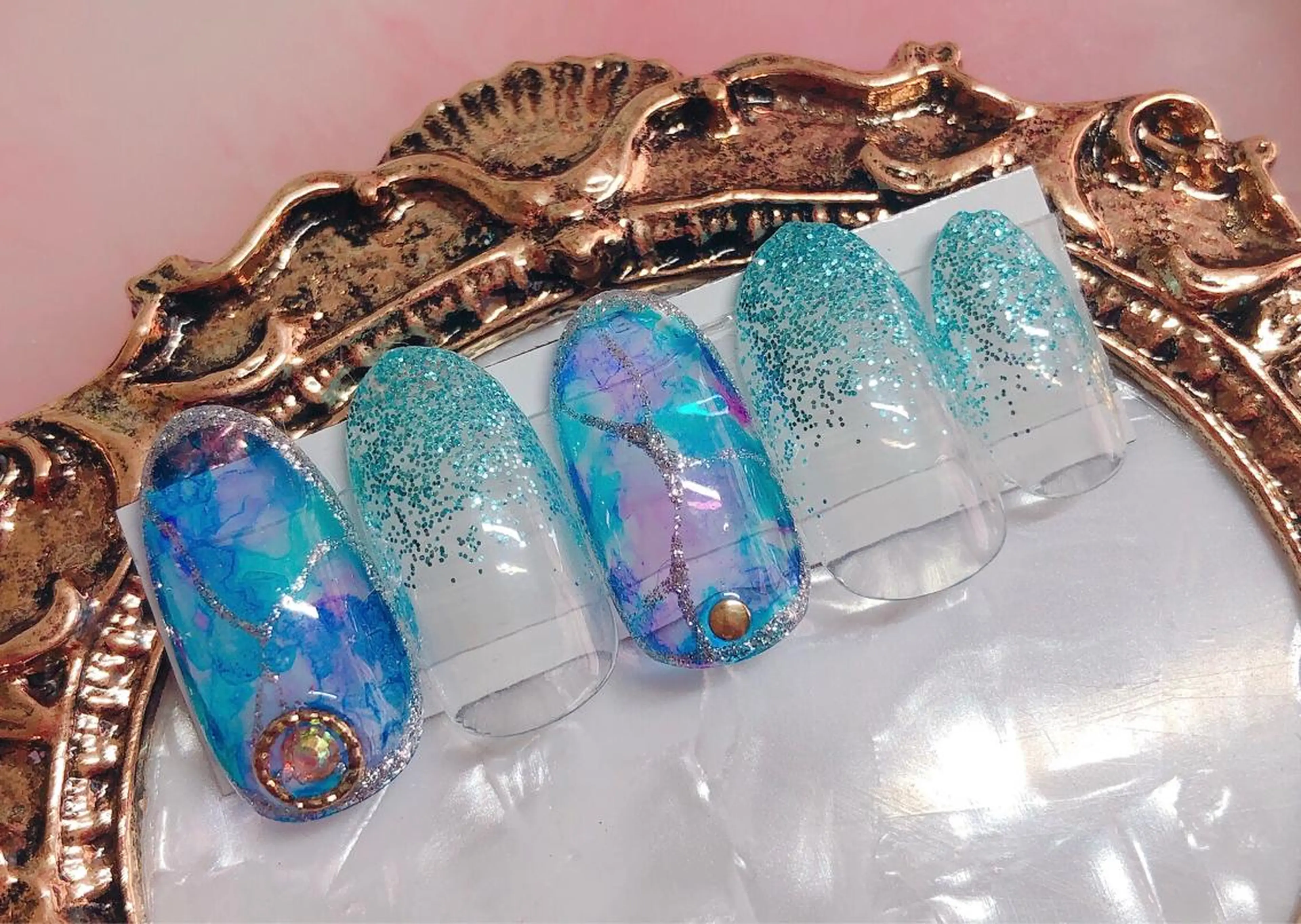 ネイル ハンドネイル CROWN プライベートサロンのネイルデザイン