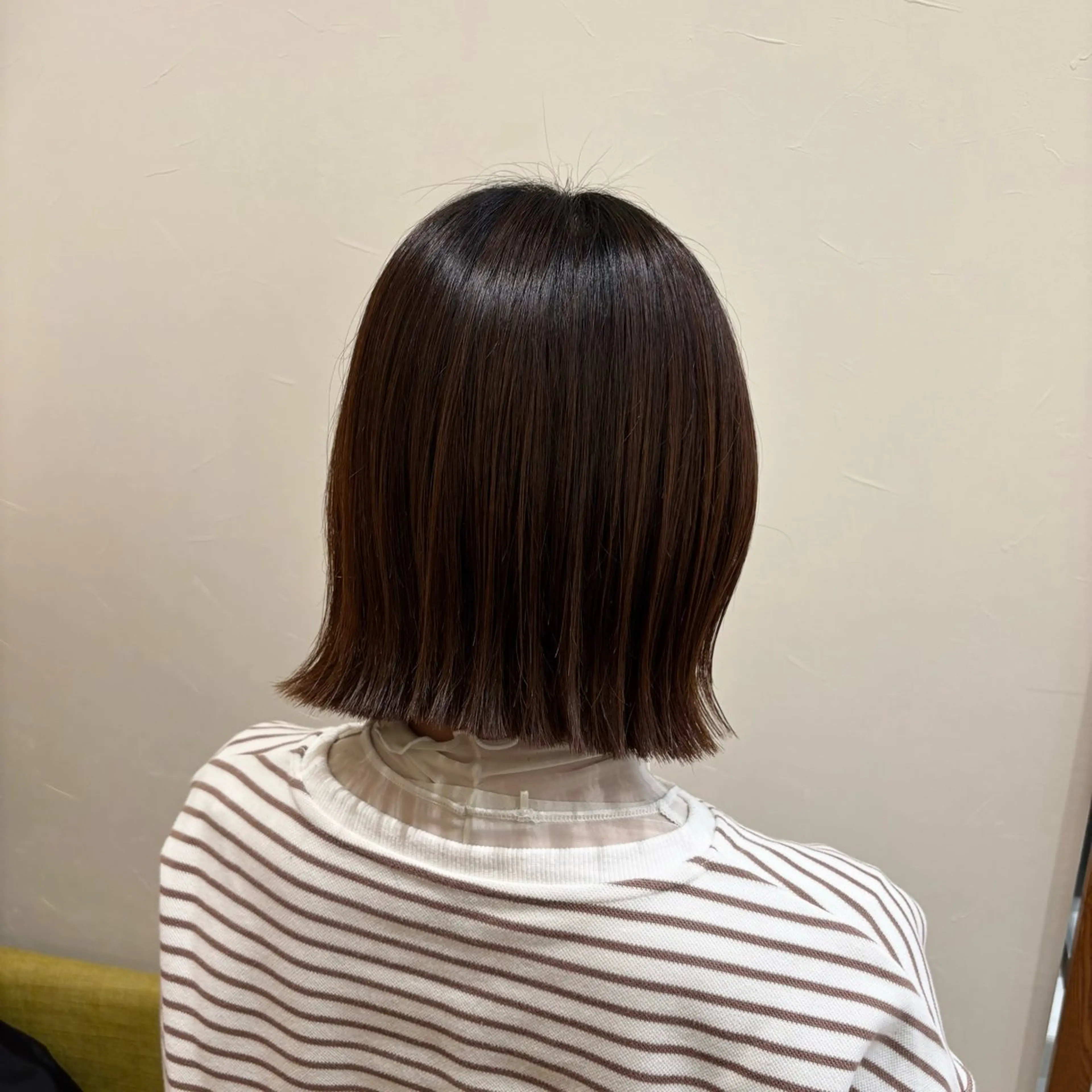 ミディアム ボブ くびれヘア 外ハネヘア トヨダ🤍 パーマのヘアスタイル