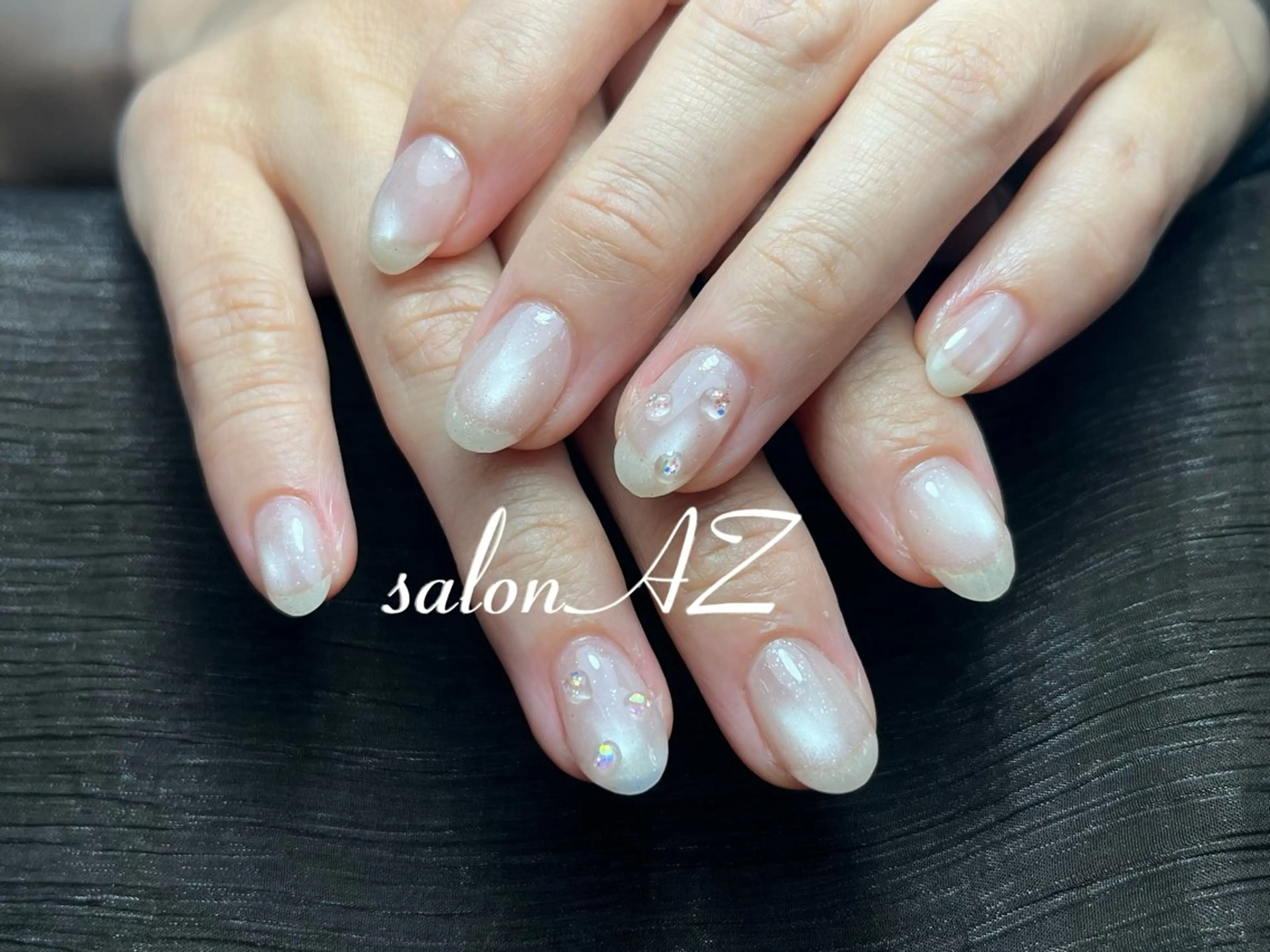 ネイル アートネイル 長さ出し フットネイル フレンチネイル ジェルネイル ハンドネイル salon AZのネイルデザイン