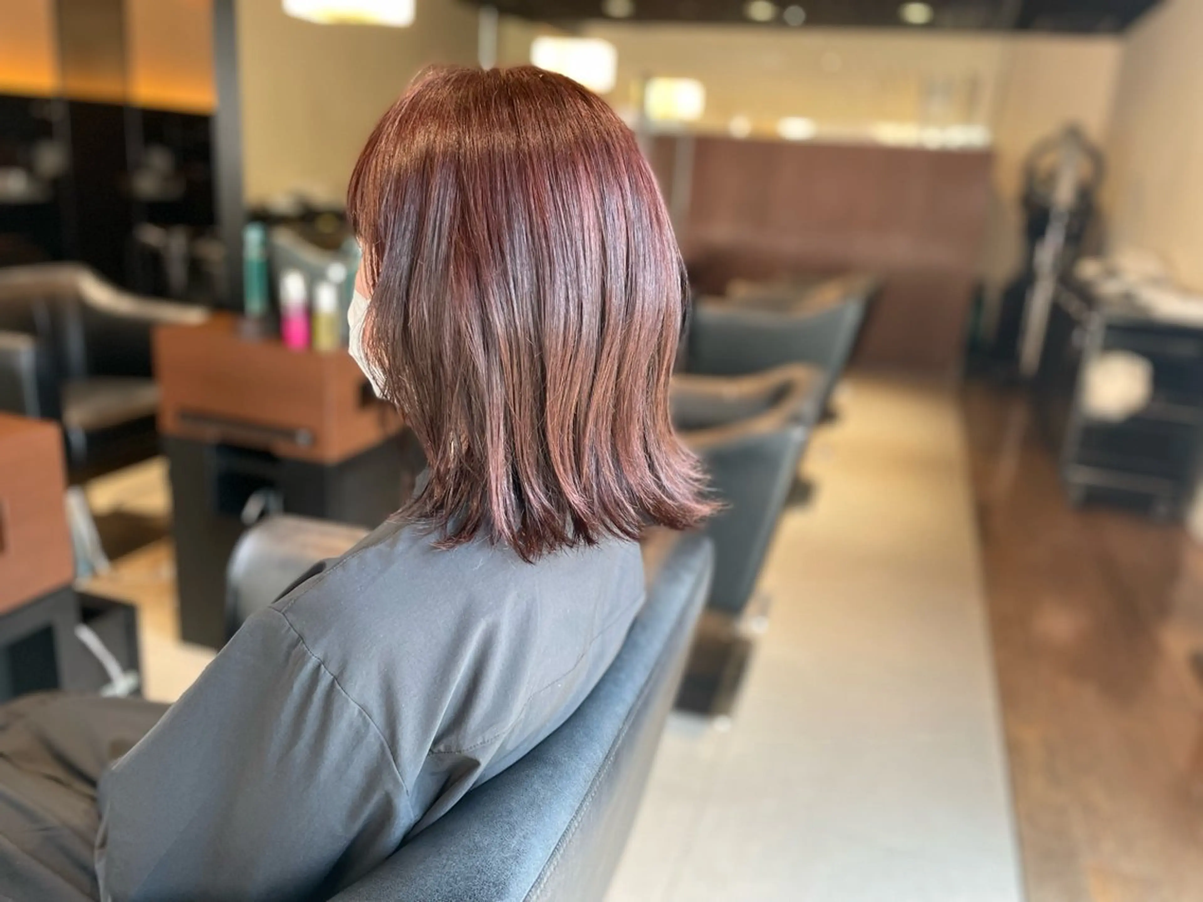 ミディアム ショート・ボブ 中村俊哉のヘアスタイル