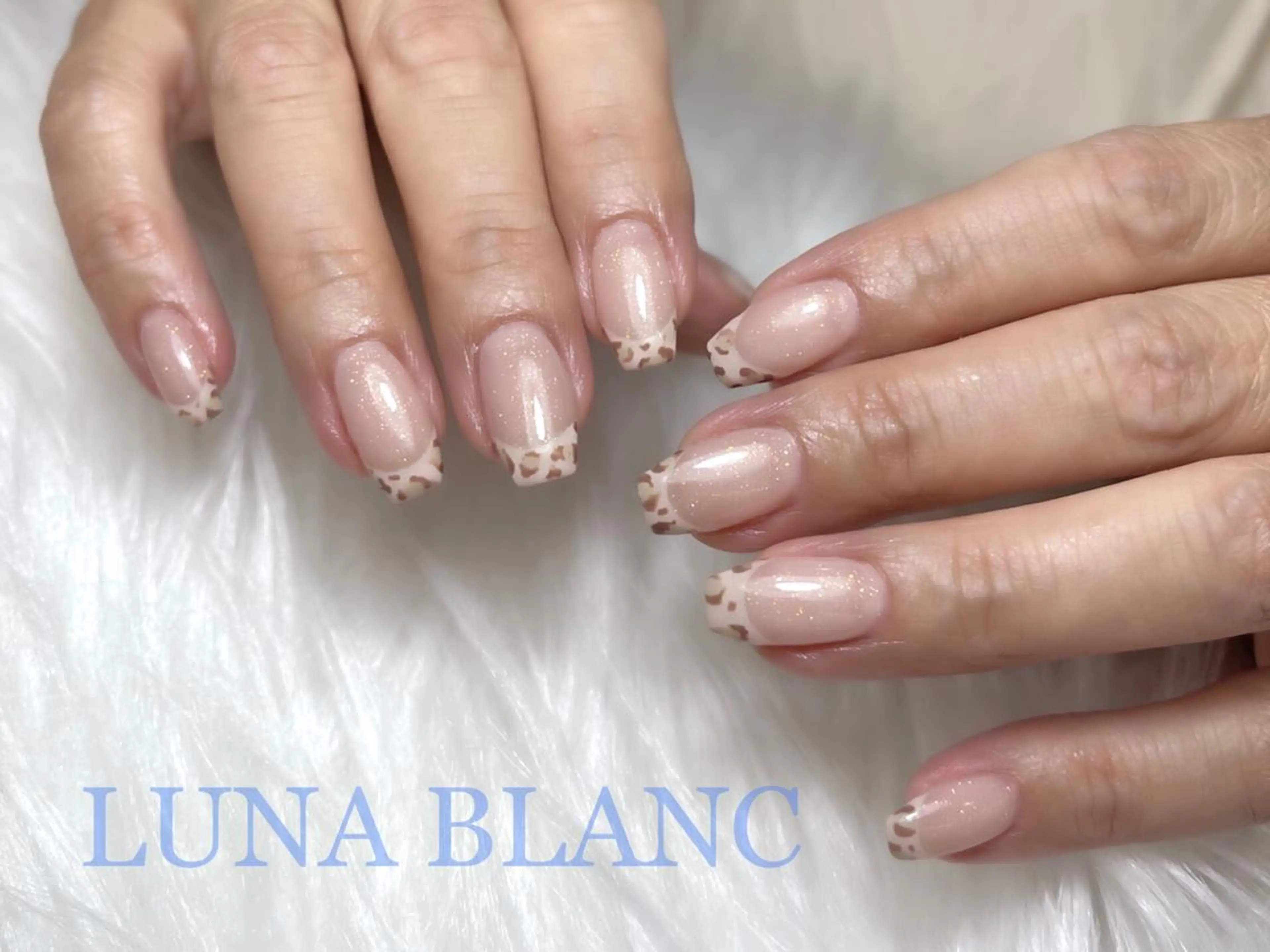 ミディアム ハンドネイル nail LUNA BLANCのネイルデザイン