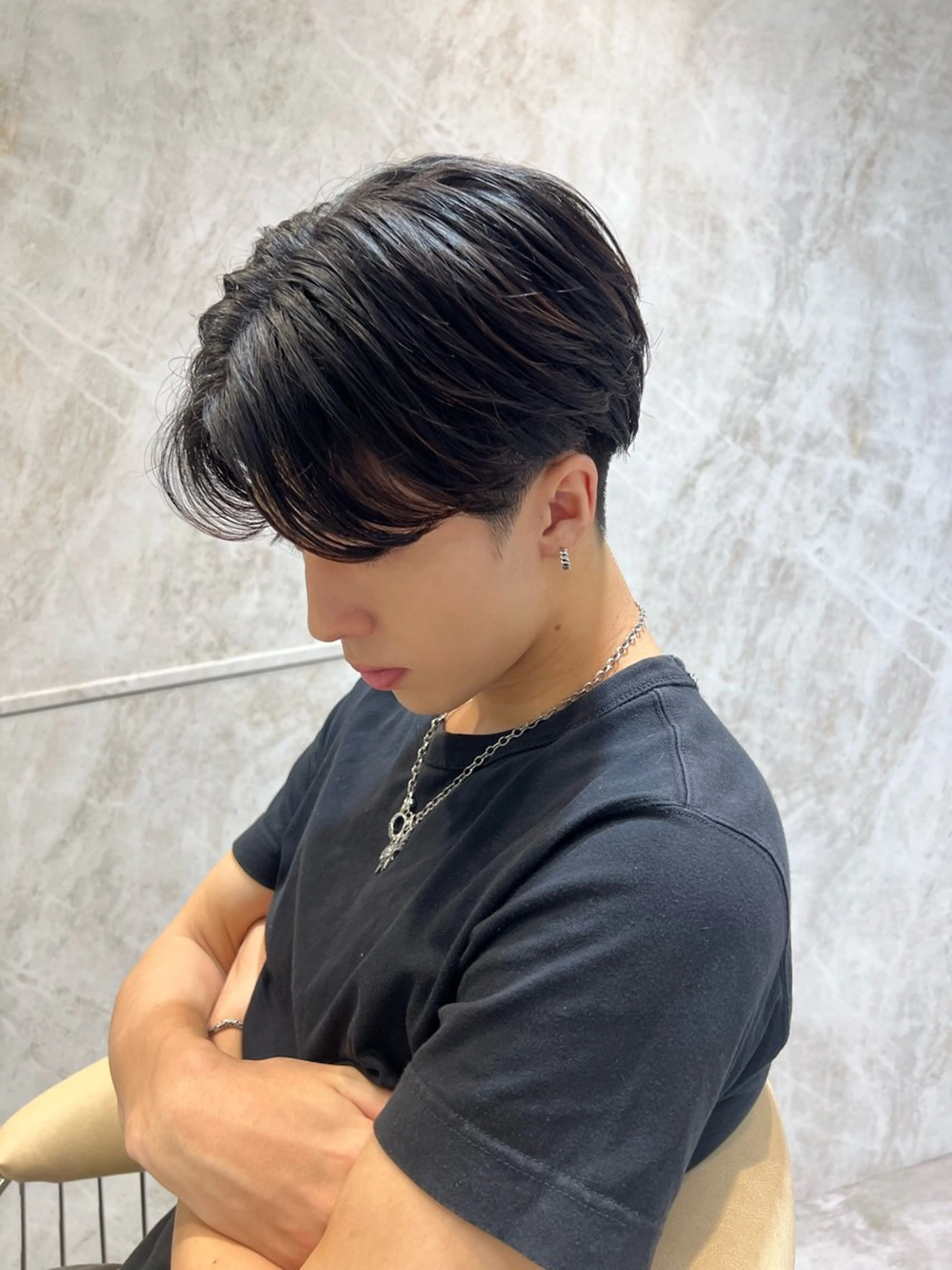 💥うねりや広がりに‼️💥👑人気No.1メニュー👑無料🦴骨格矯正メンズカット➕曲がる縮毛矯正🌀🙂の写真