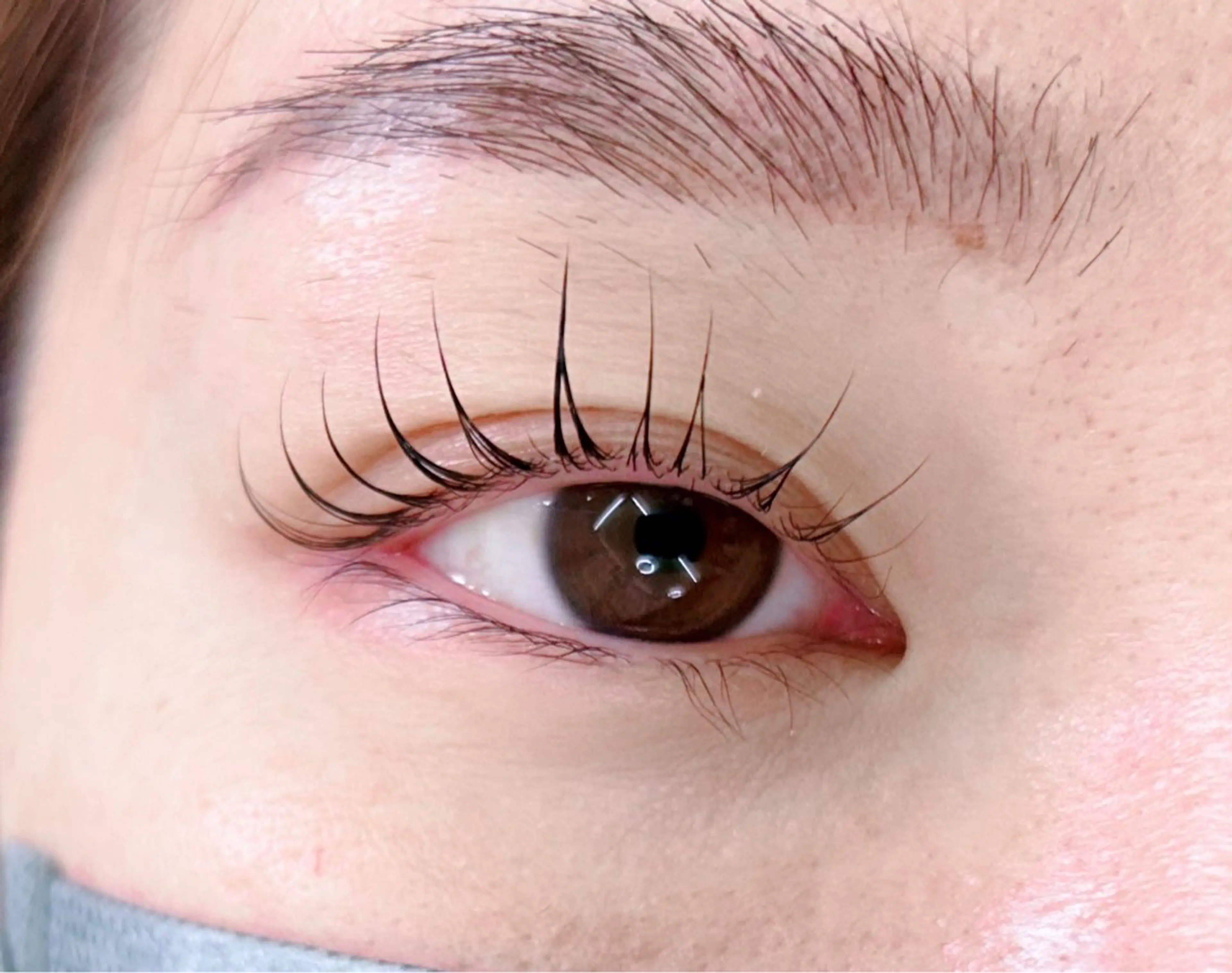 マツエク・マツパ popi 片岡のヘアスタイル