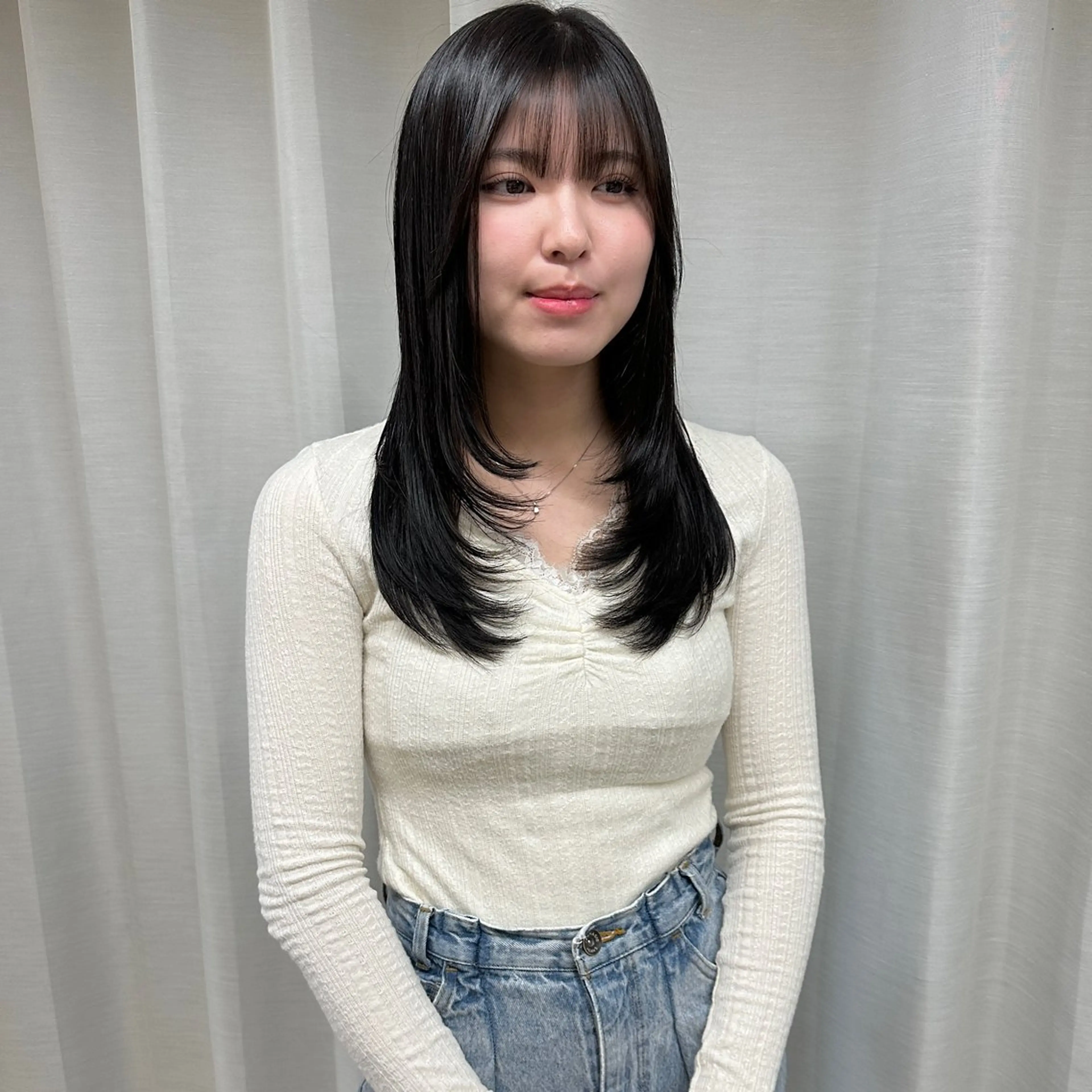 セミロング カラー はちすか るかのヘアスタイル