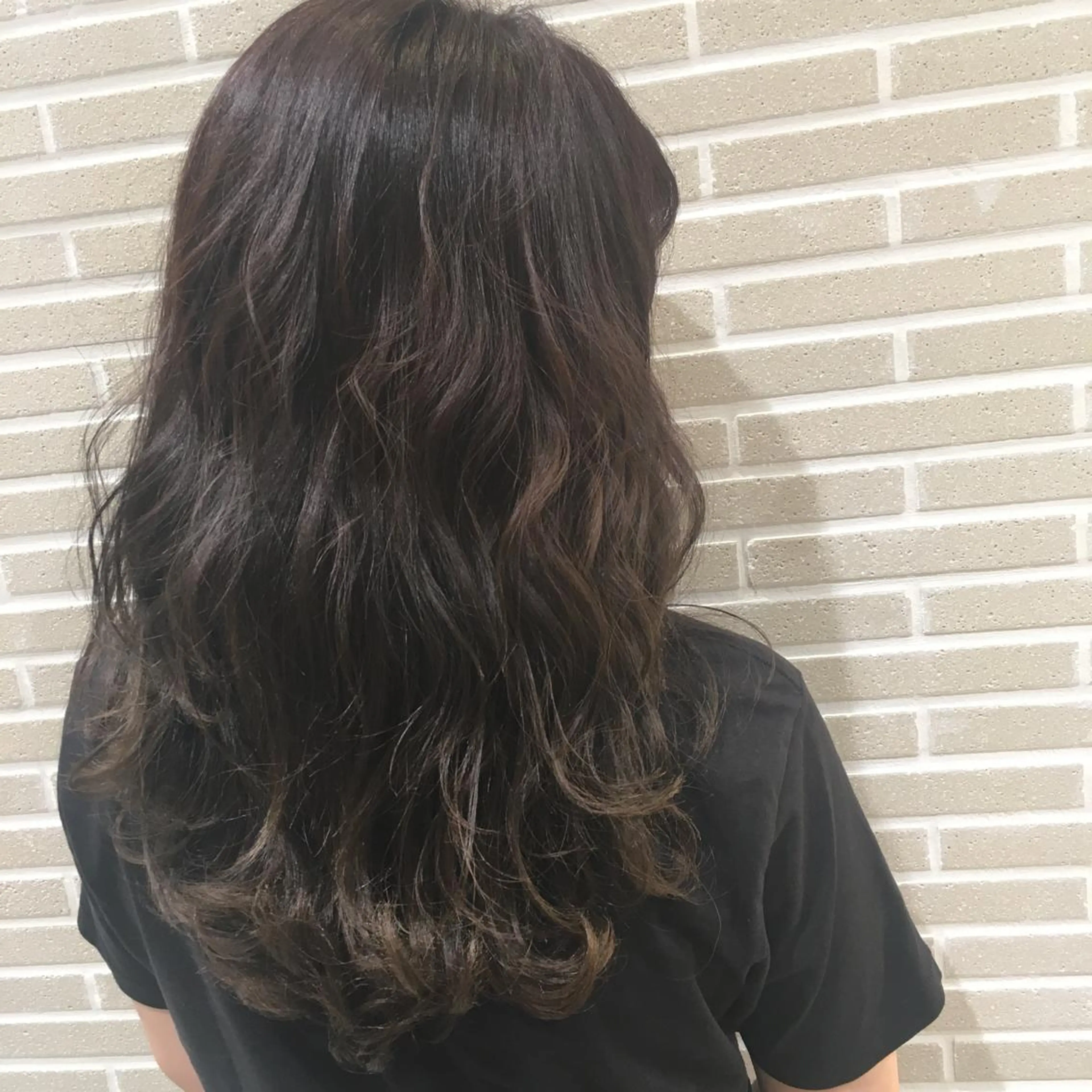 カラー 植田 菜月のヘアスタイル