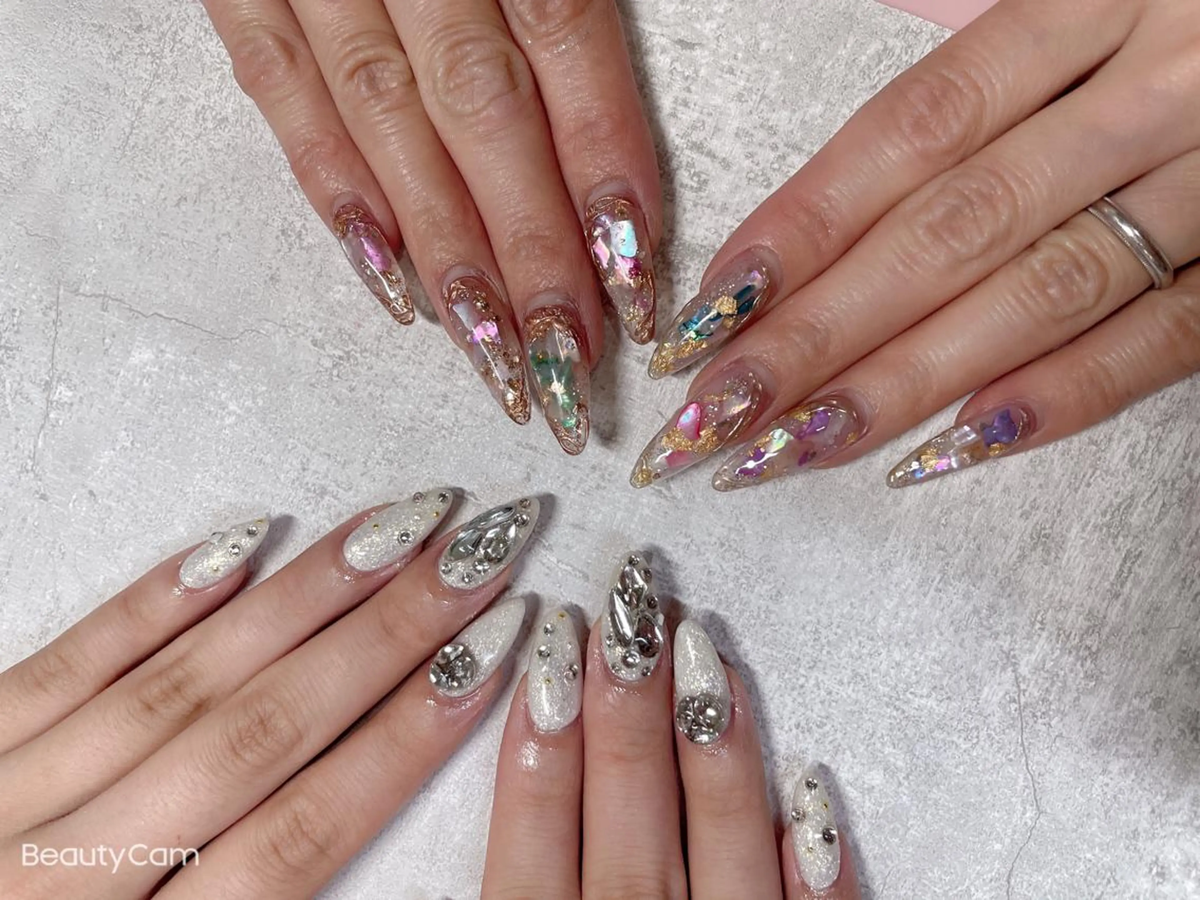 ミディアム ネイル ハンドネイル 《LB》ラブリエ Nail&eyeのマツエク・マツパデザイン