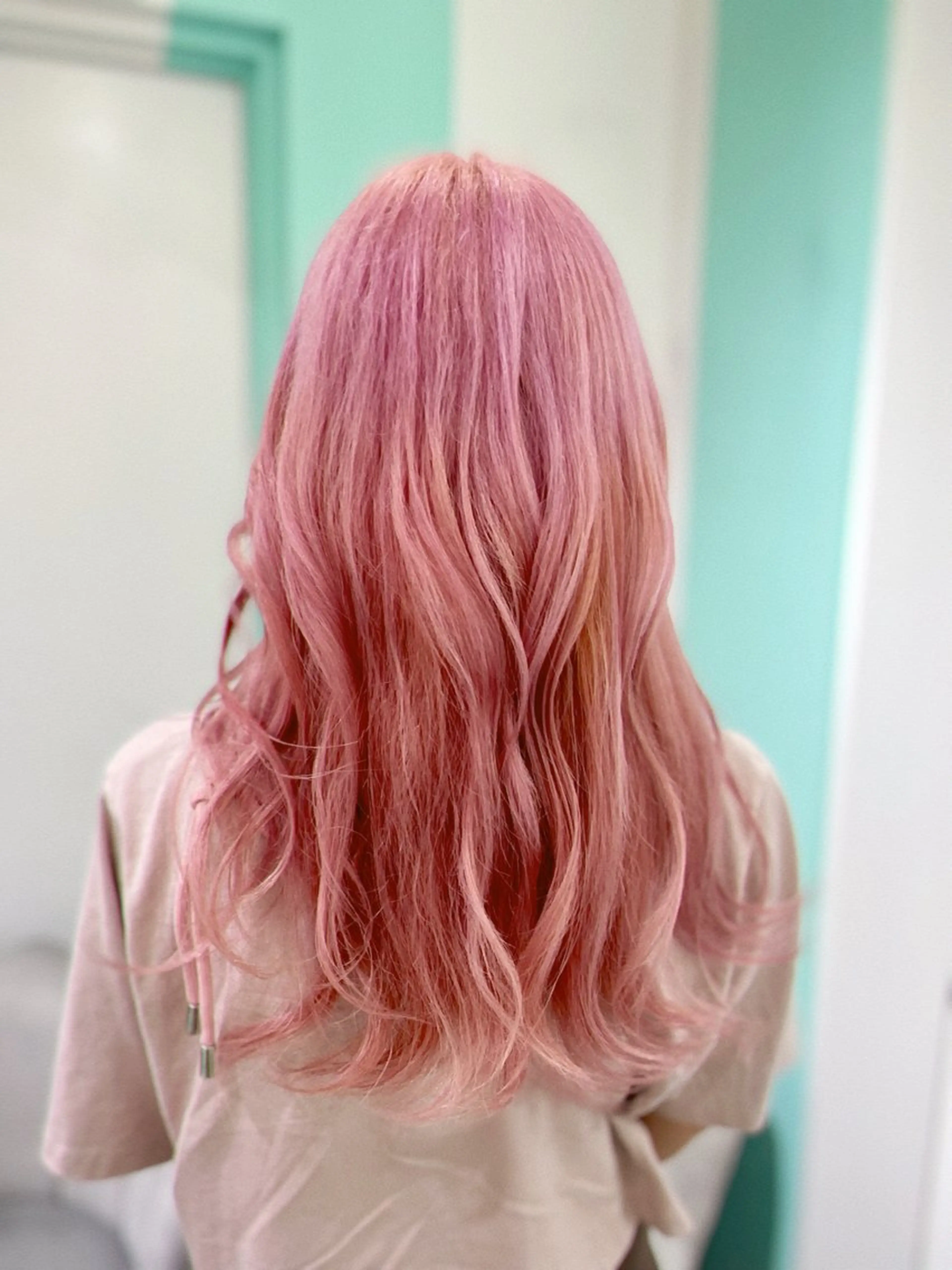 ロング ヘアカラー 原 千景のヘアスタイル