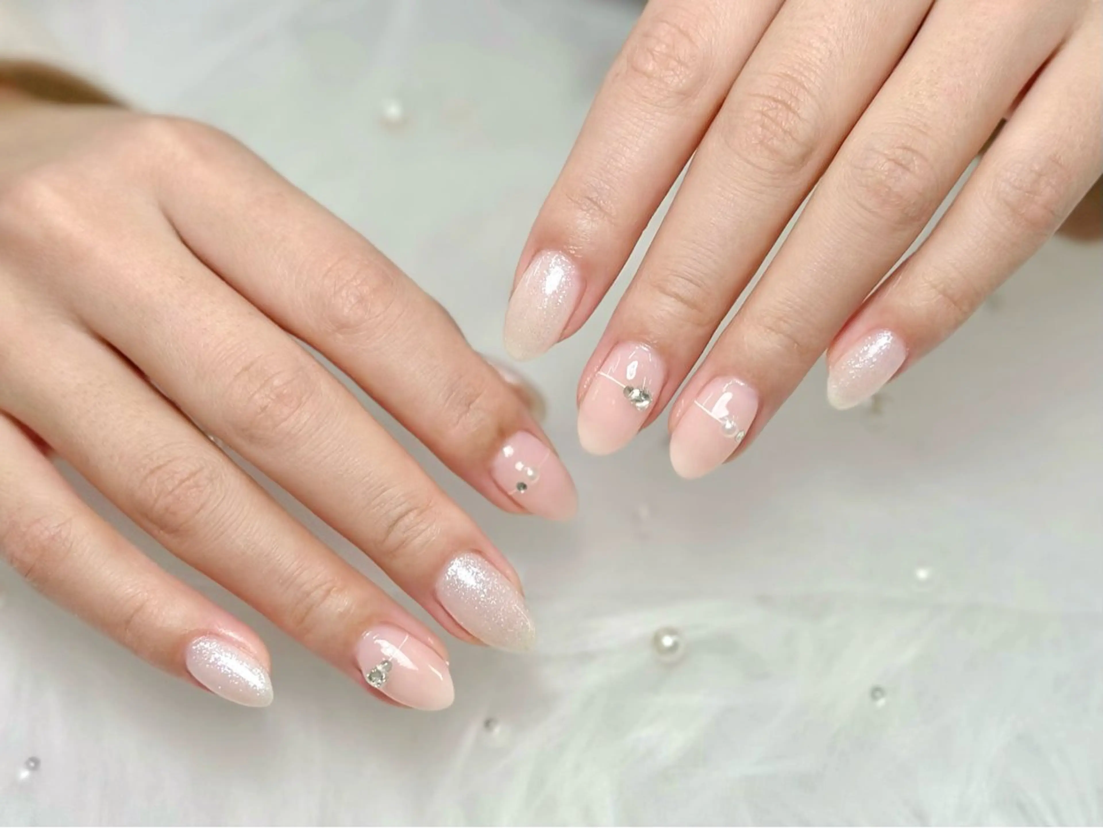 ネイル 新宿AOI フォルム重視のネイルデザイン