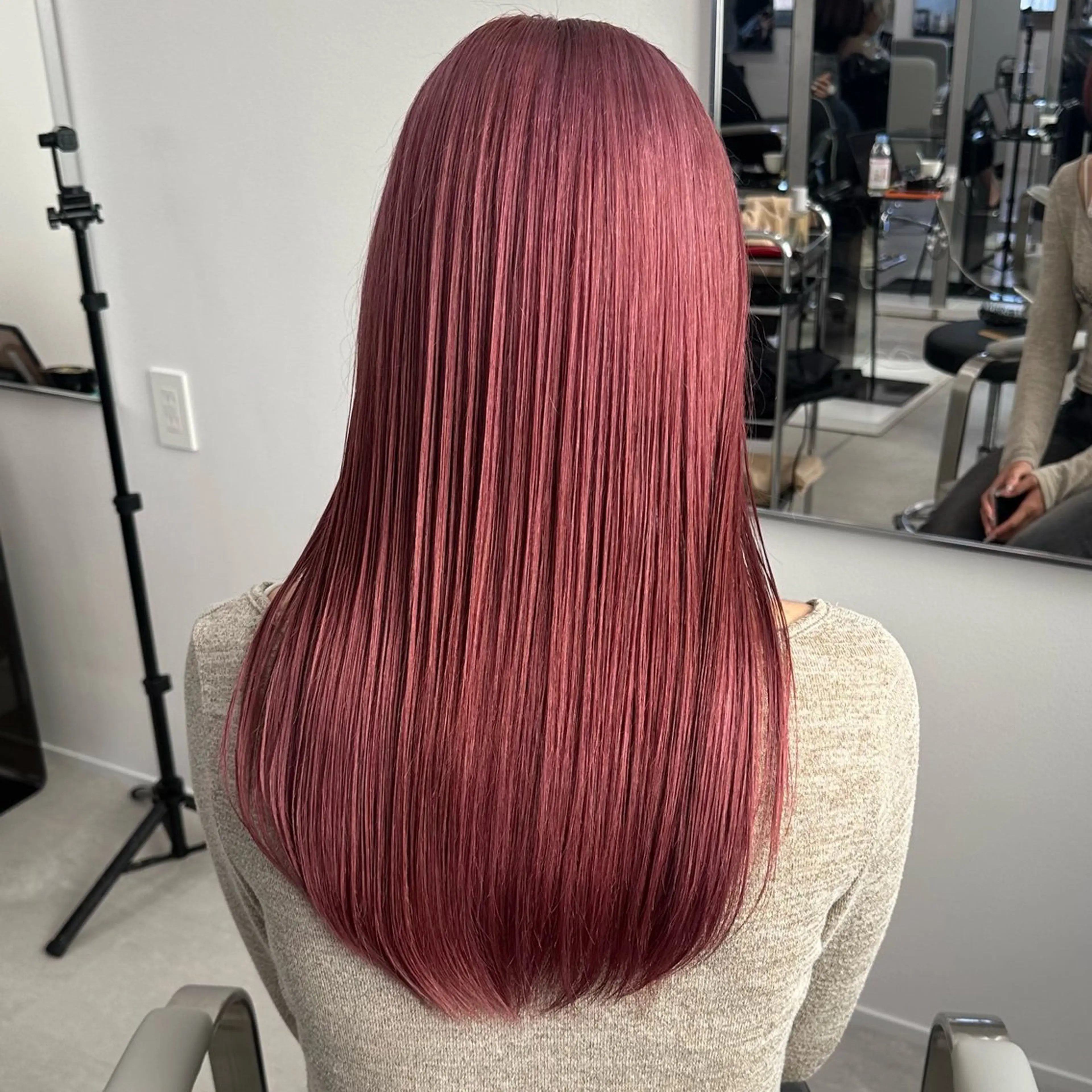 セミロング ヘアカラー トリートメント REAL 心斎橋所属・ブリーチ/ベージュ /natsumiのヘアスタイル