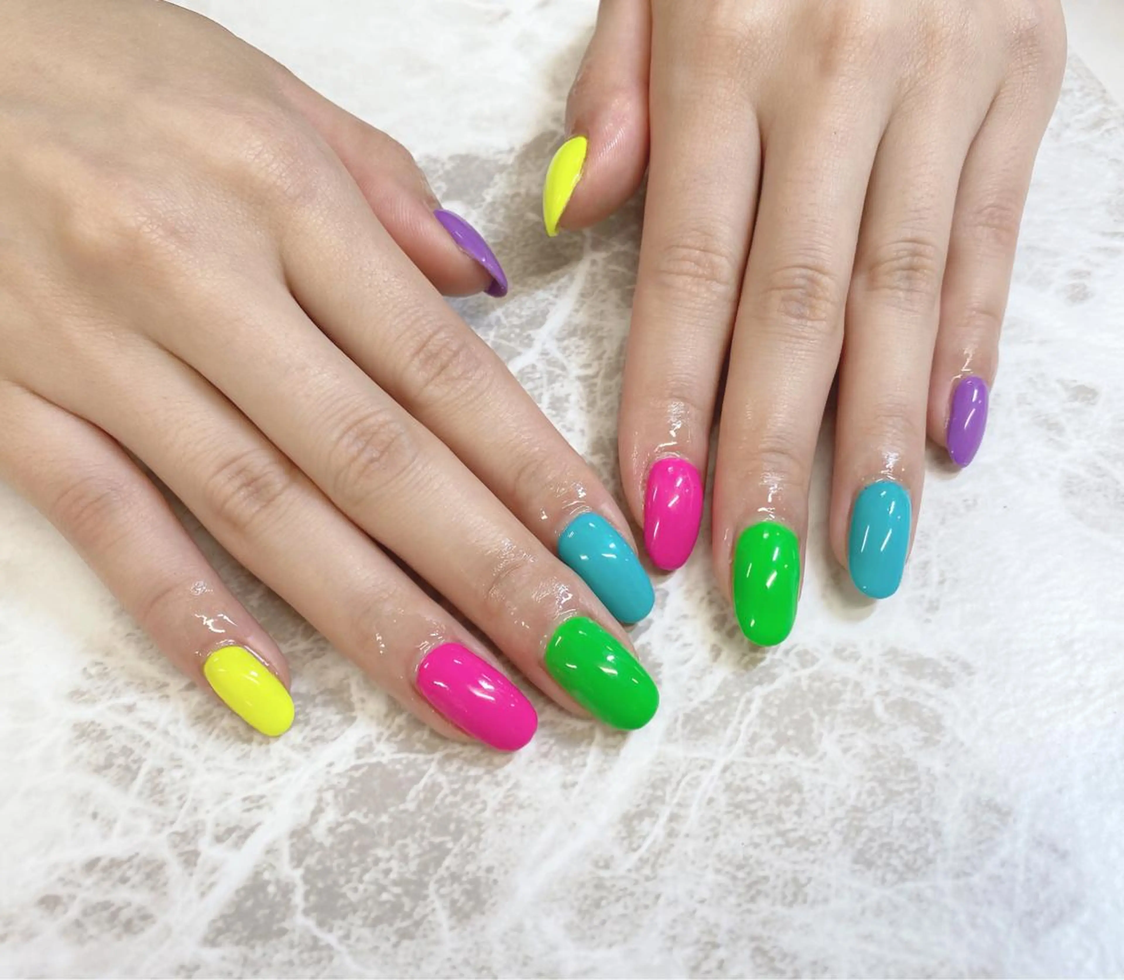 ネイル シンプルネイル 夏ネイル salon Lilouのネイルデザイン