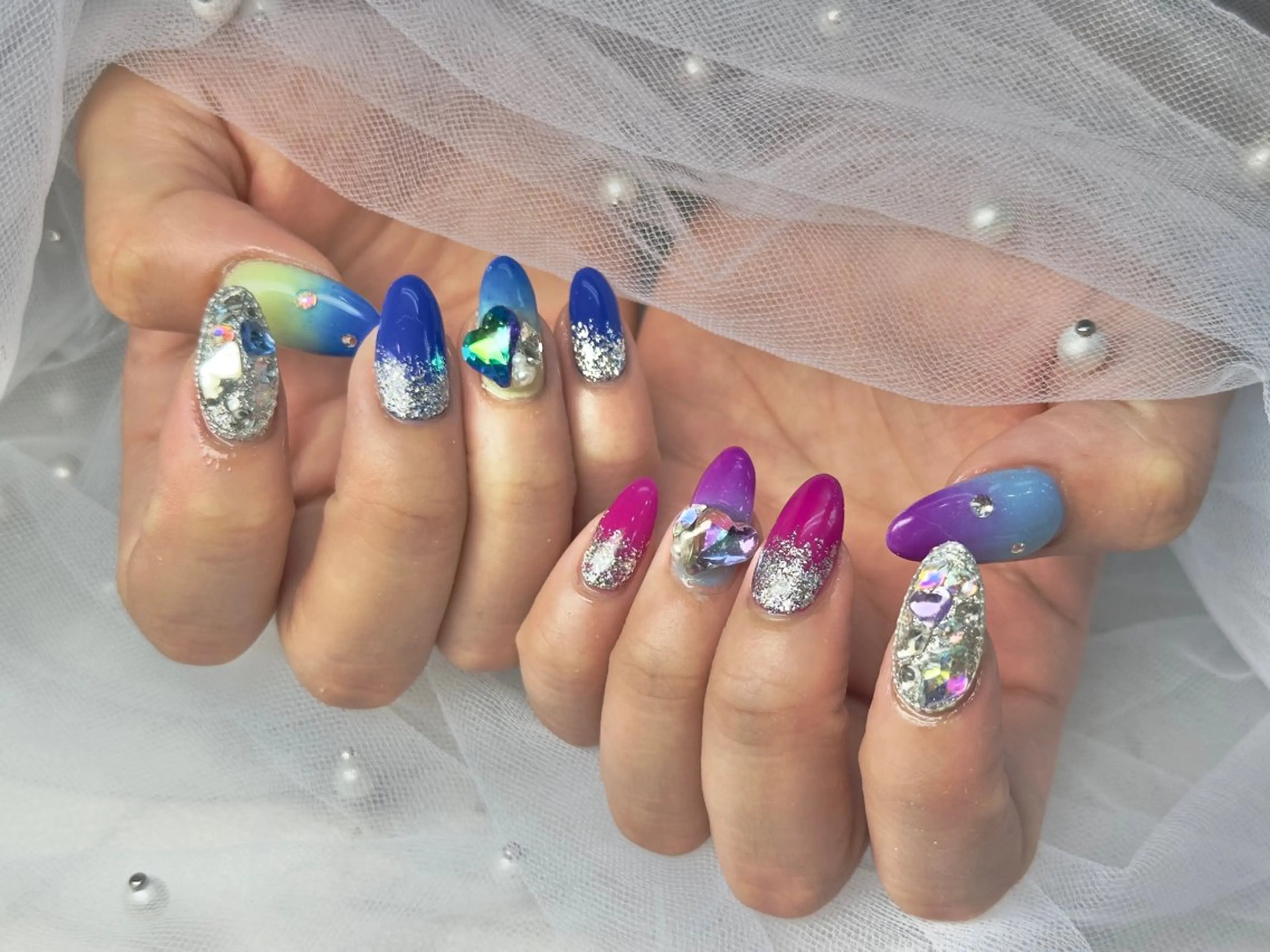 ネイル ハンドネイル Queennail 北堀江AYAのネイルデザイン