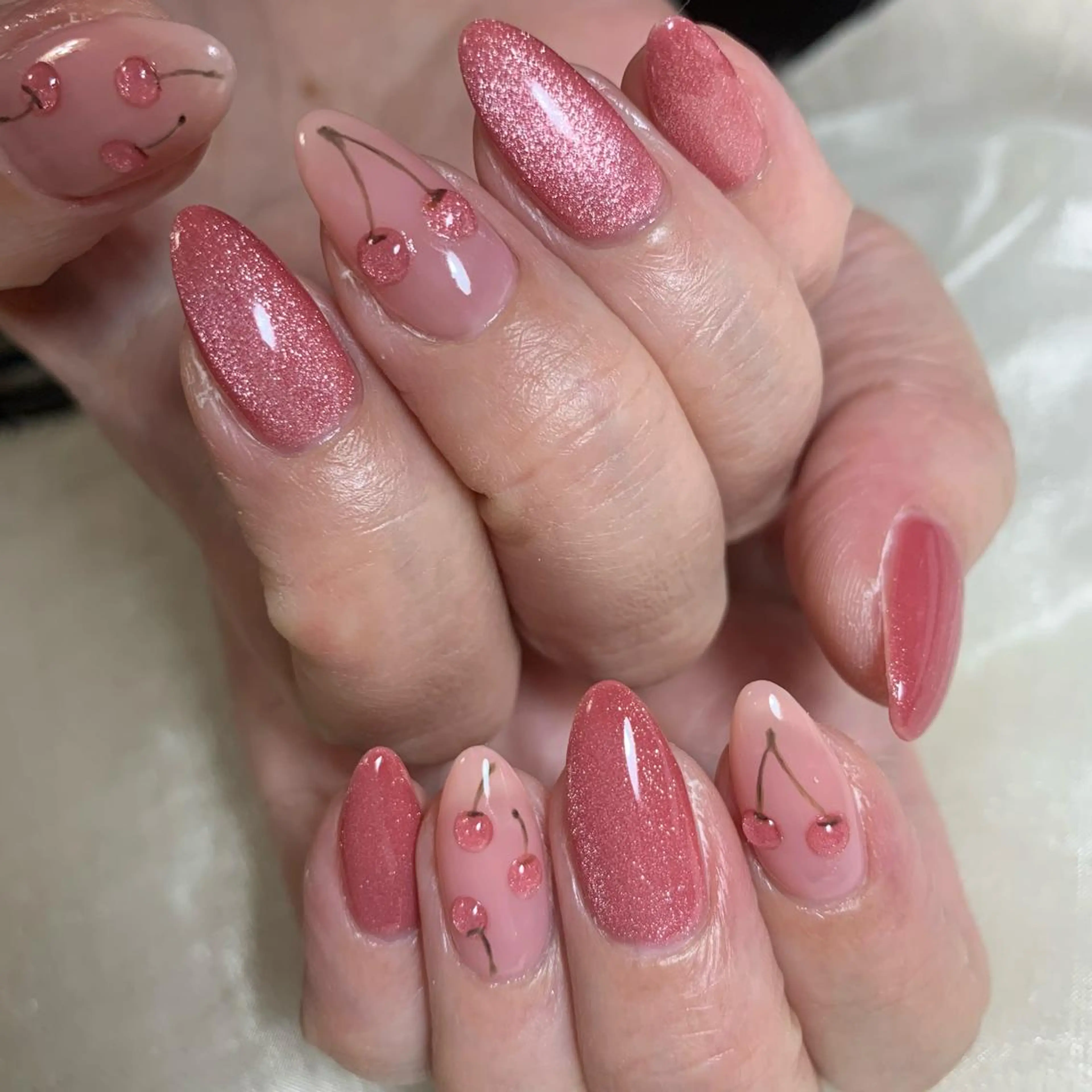 ネイル 里見 麗のネイルデザイン