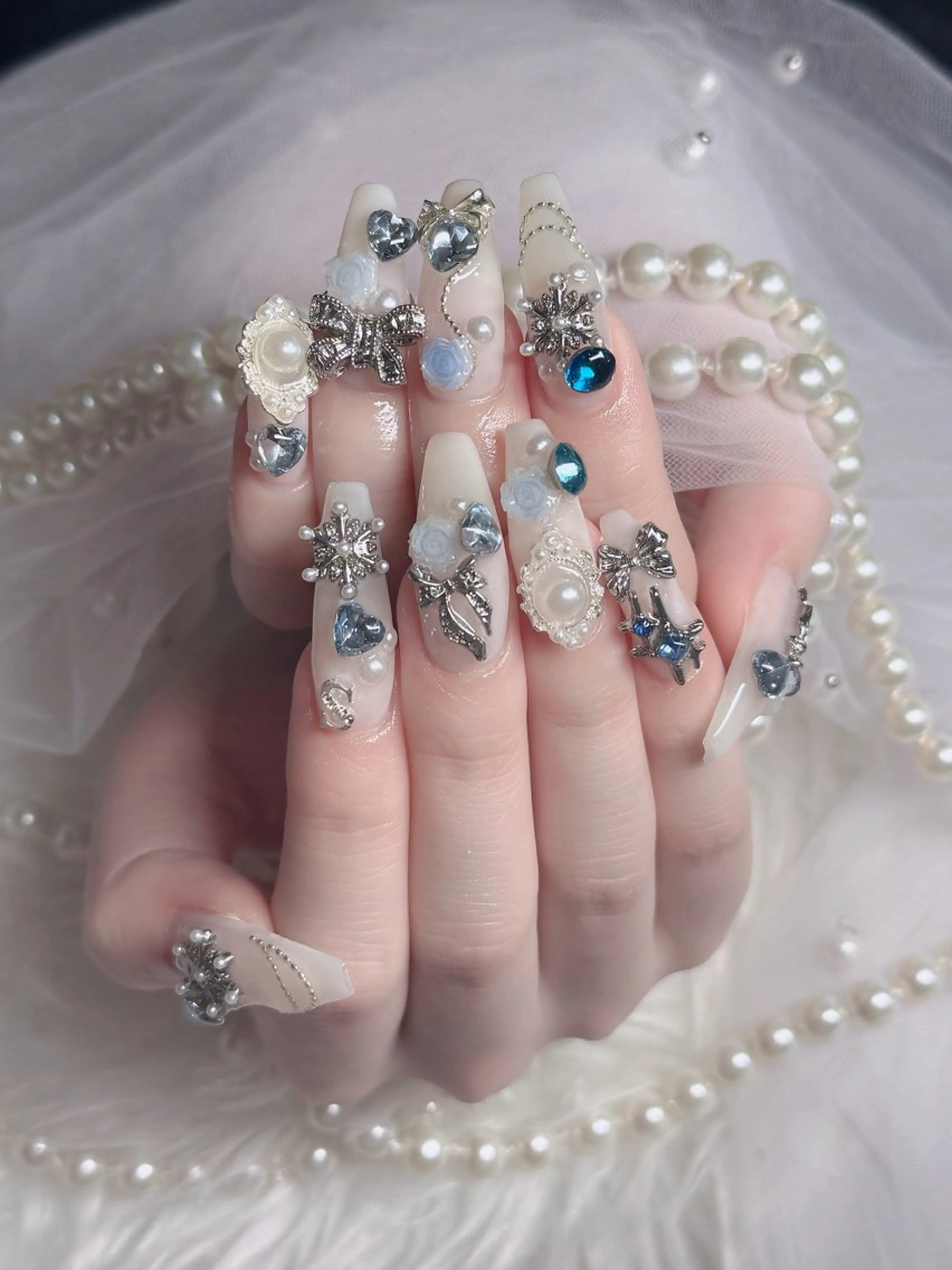 ネイル フレンチネイル ジェルネイル ハロウィン ハート 韓国ネイル ハンドネイル H.baby Nail Salonのネイルデザイン