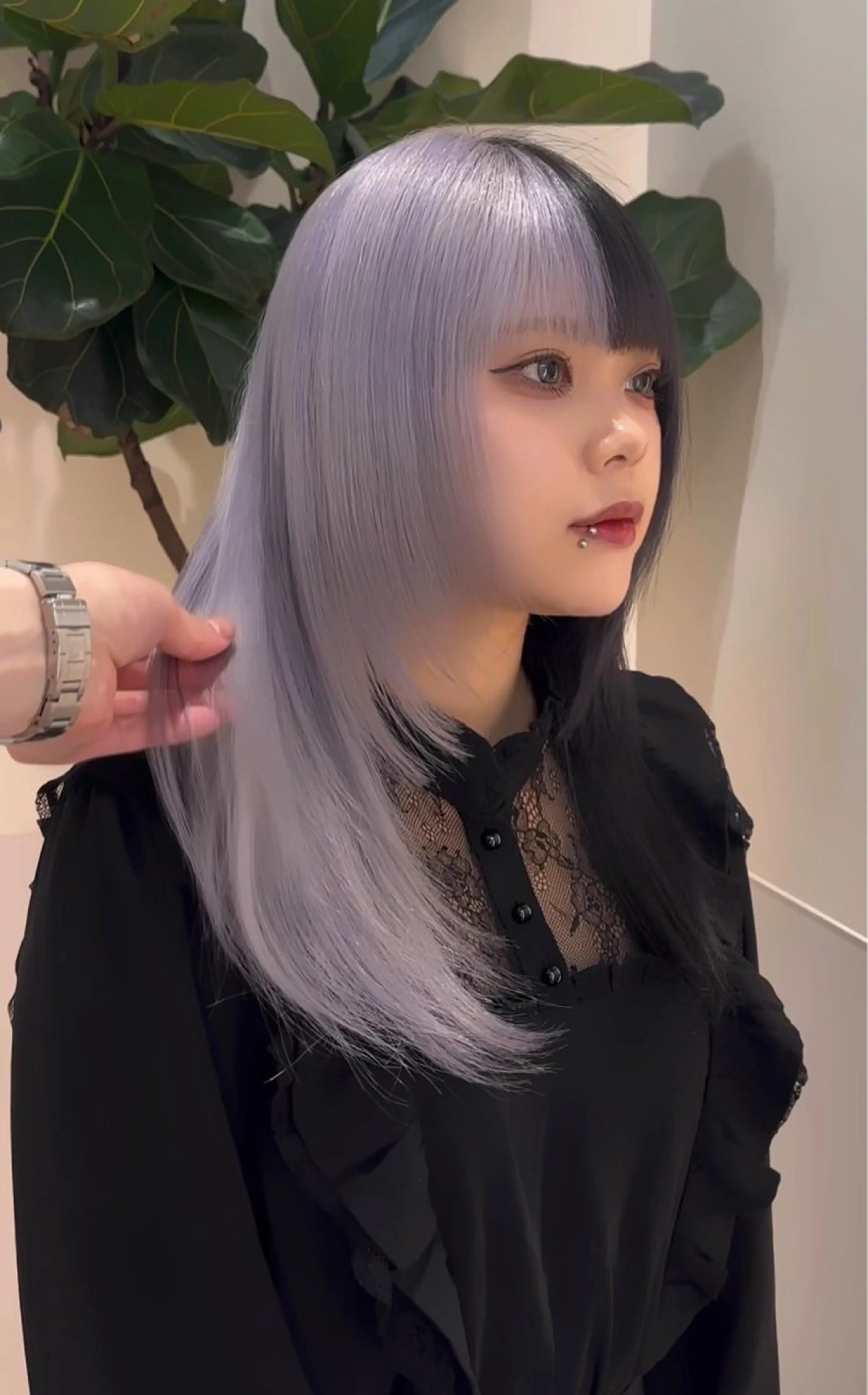 ロング カラー ツートーンカラー レイヤーカット カット ヘアカラー トリートメント 🦋レイヤーカット ミドリカワ🦋のヘアスタイル