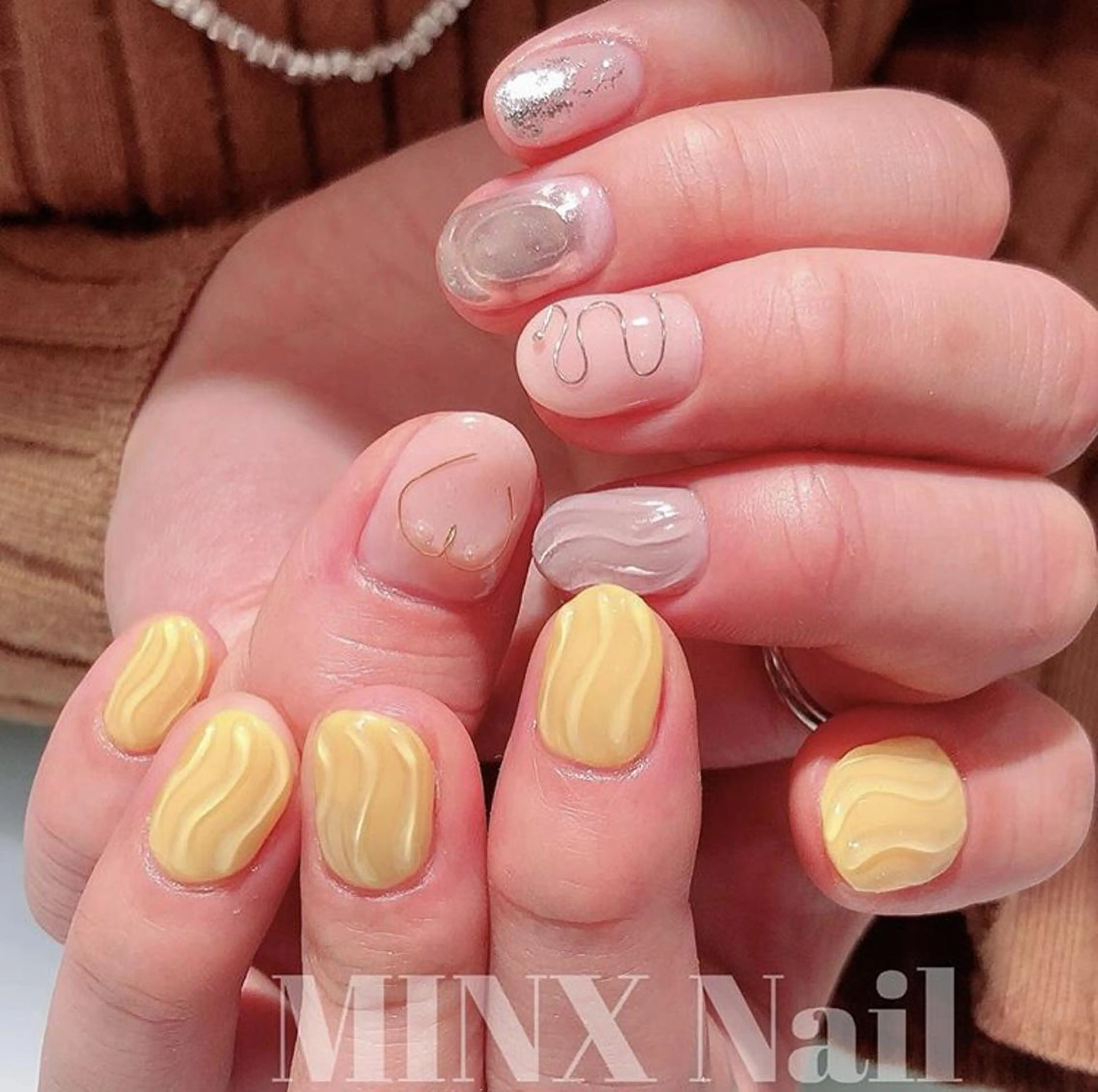 ネイル アートネイル ミンクス ネイル  原宿のネイルデザイン