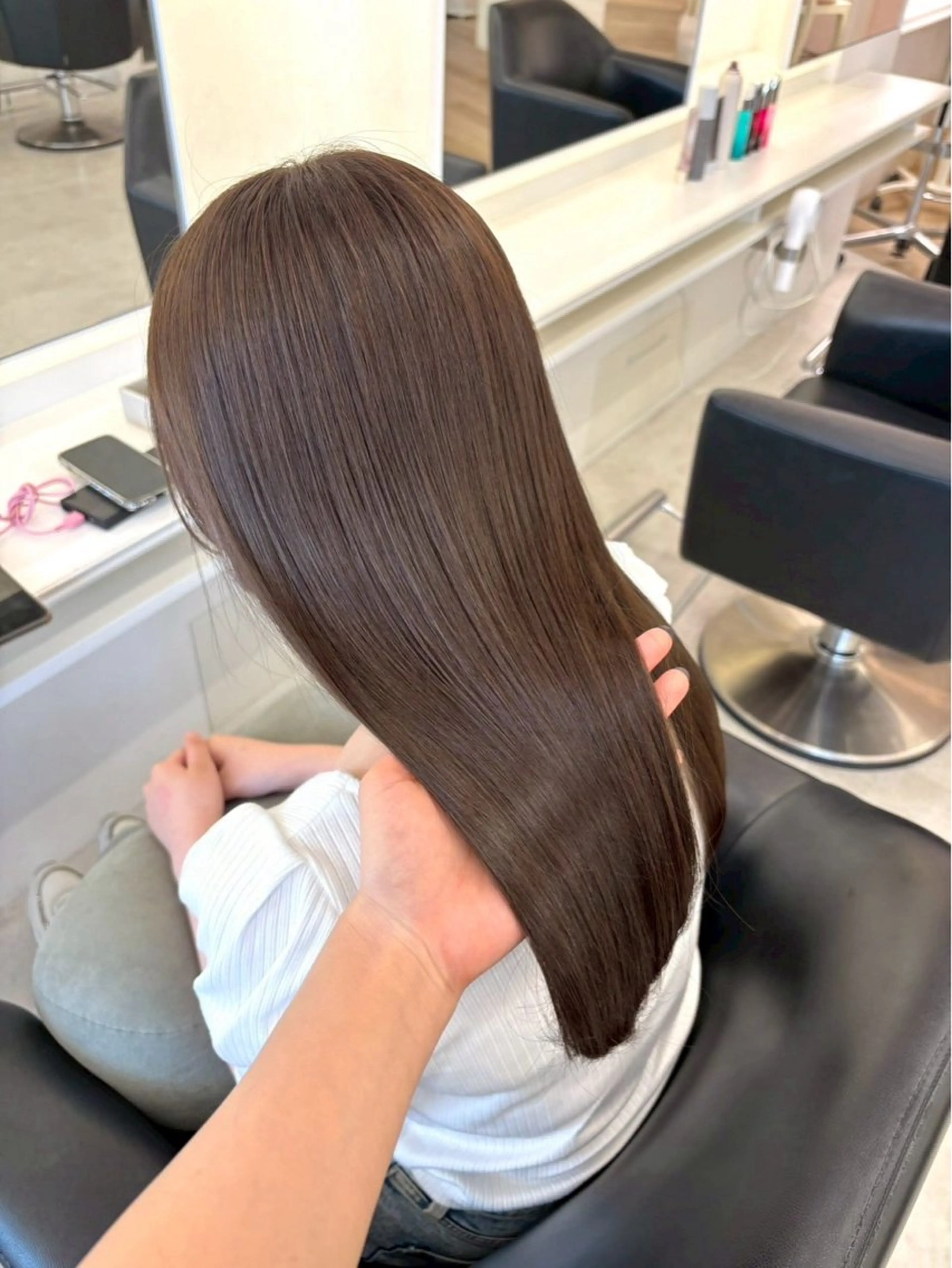 セミロング カラー ParveMix 岡本えりかのヘアスタイル