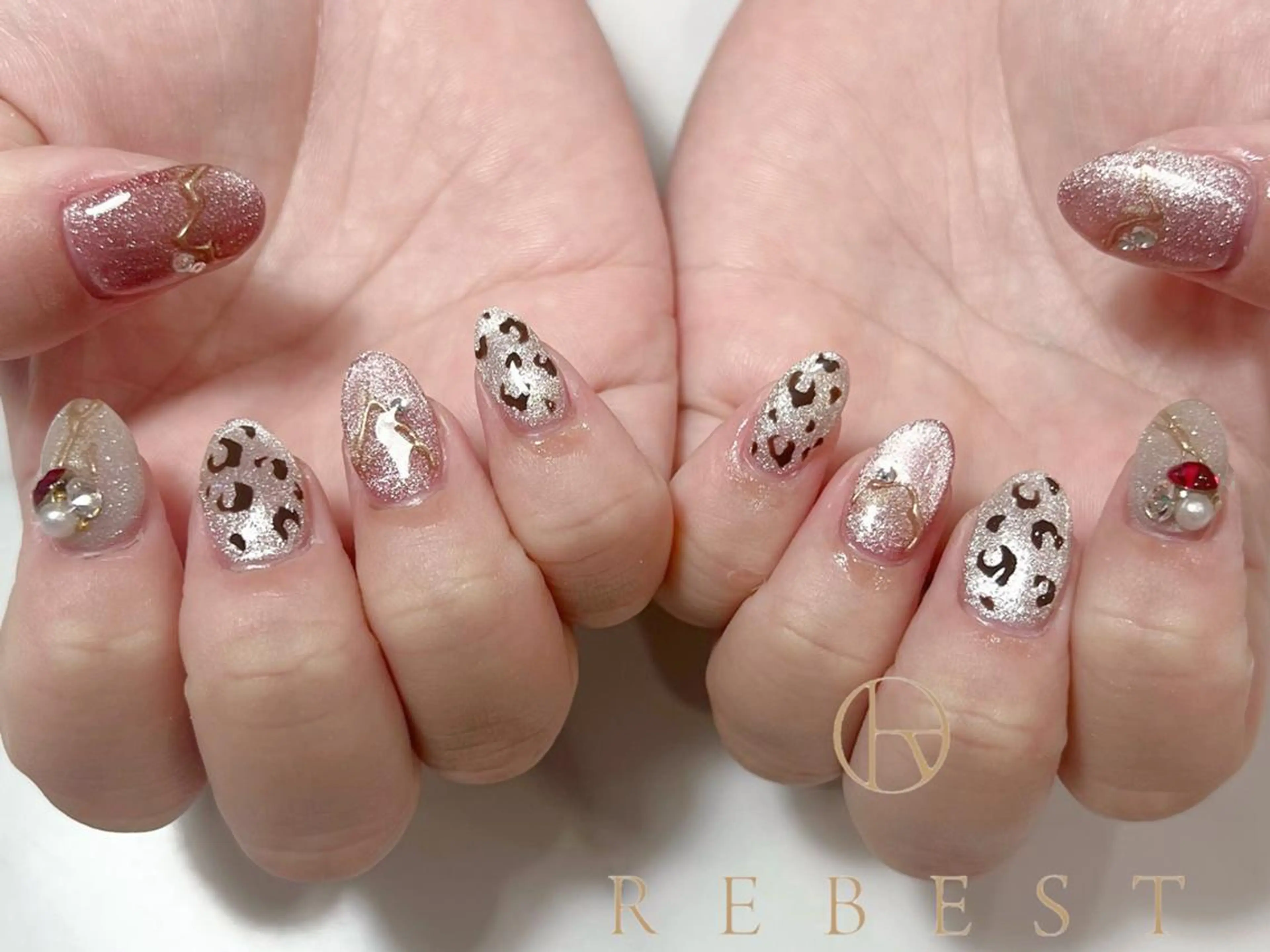 ネイル ❤️💛REBEST 京橋　nailのネイルデザイン