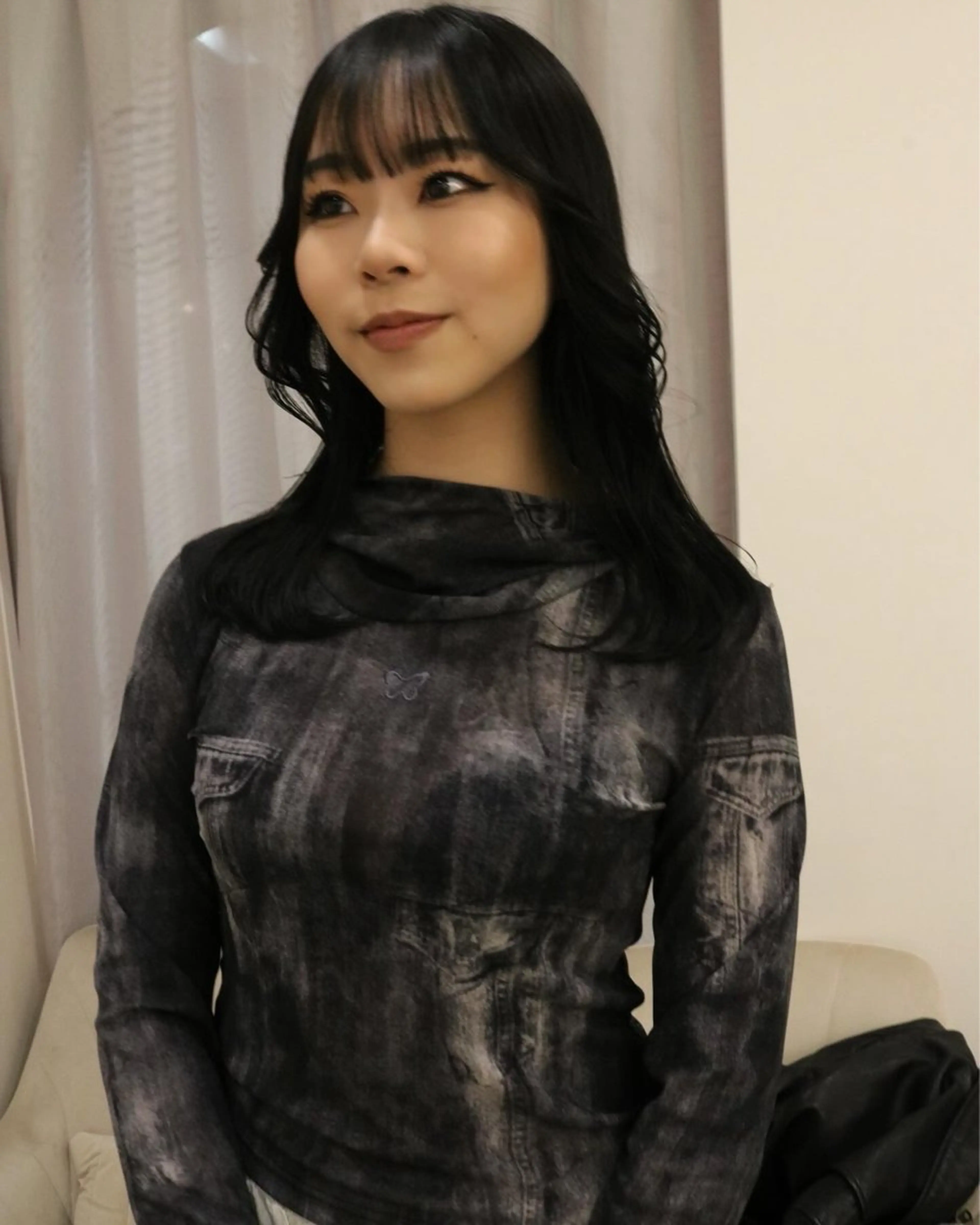 ミディアム カラー 松村 澪里のヘアスタイル