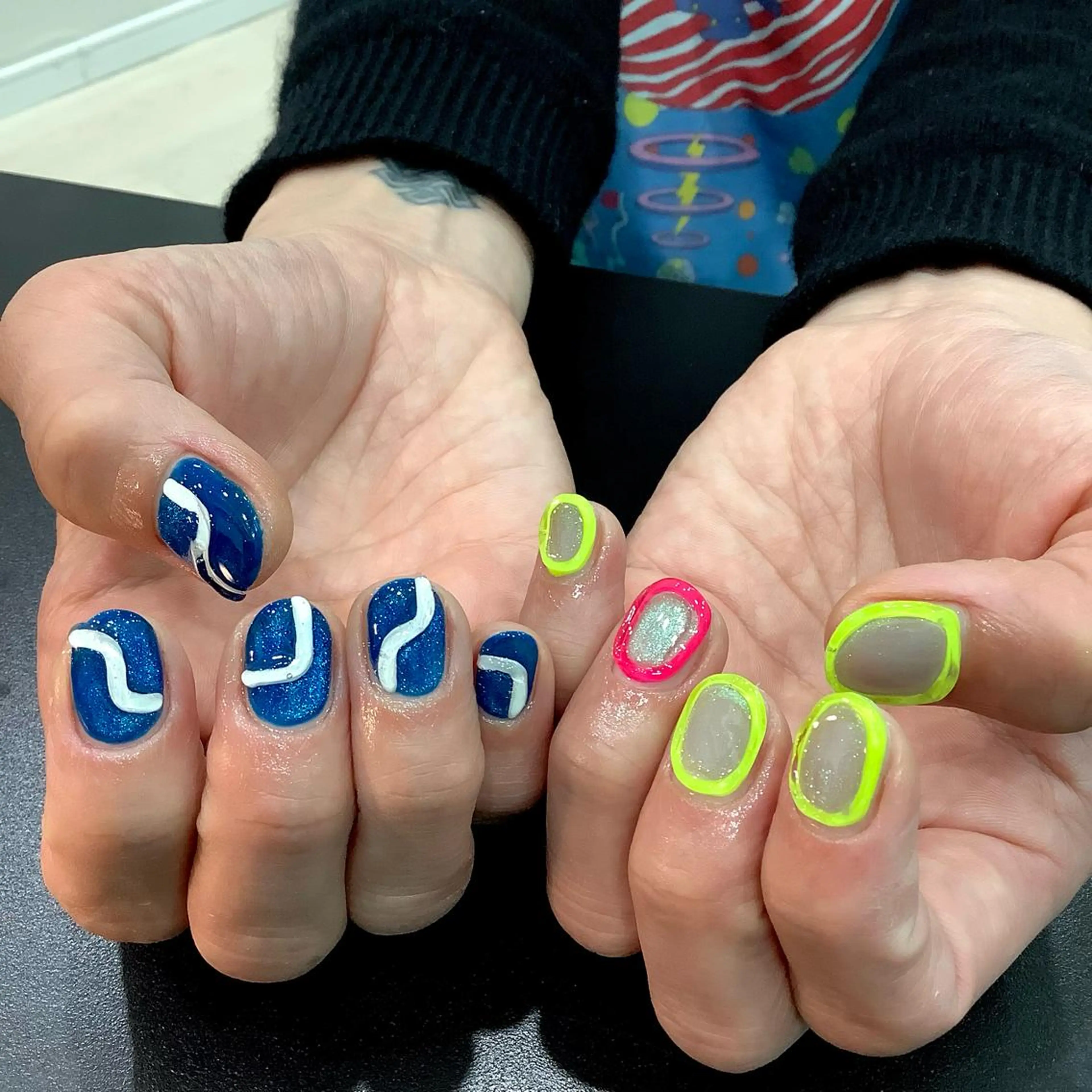 ネイル 個性派ネイルサロン 💅🏼ターコイズのネイルデザイン