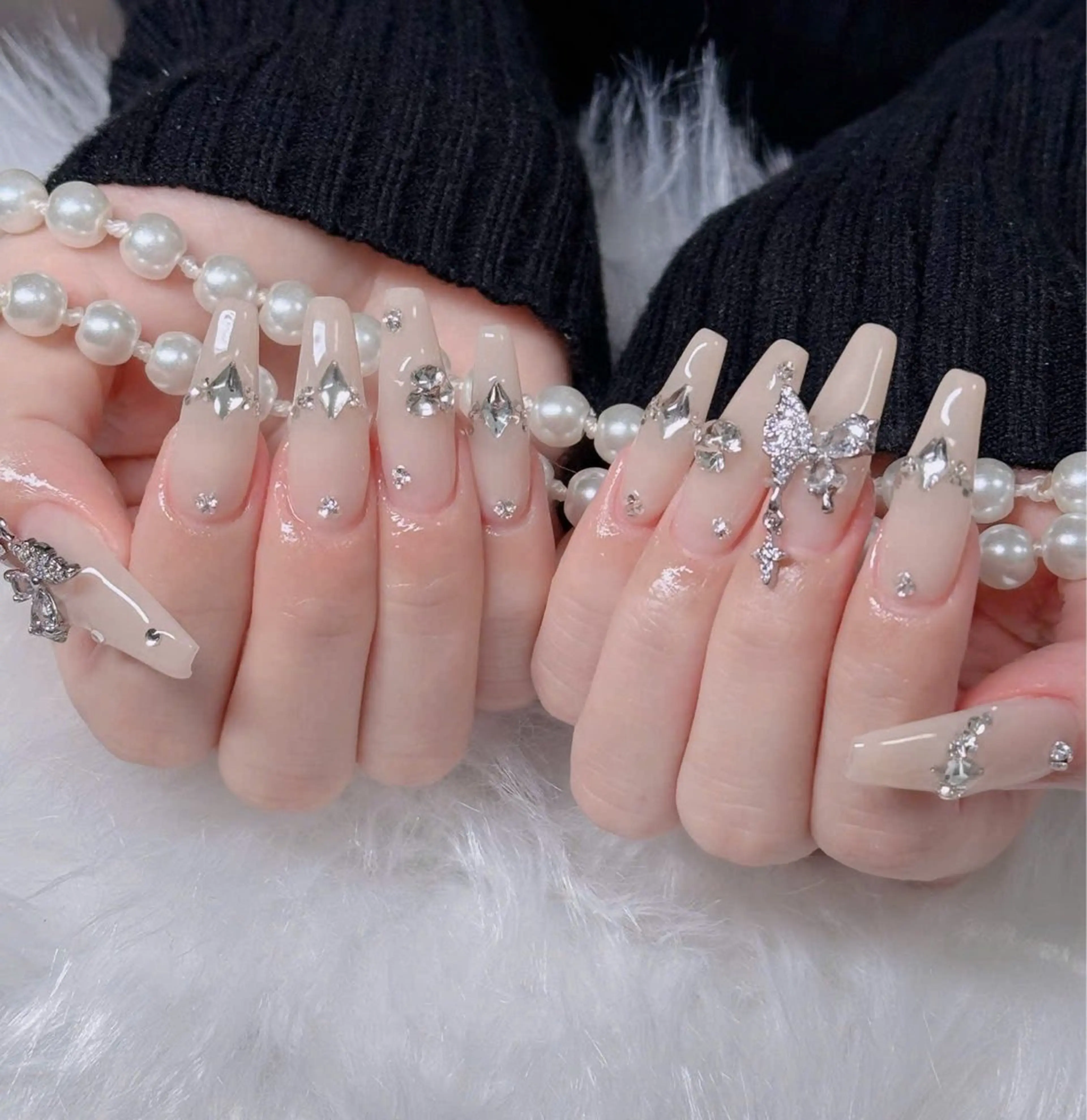 ネイル フレンチネイル ジェルネイル ガラスフレンチ ハロウィン ハート H.baby Nail Salonのネイルデザイン