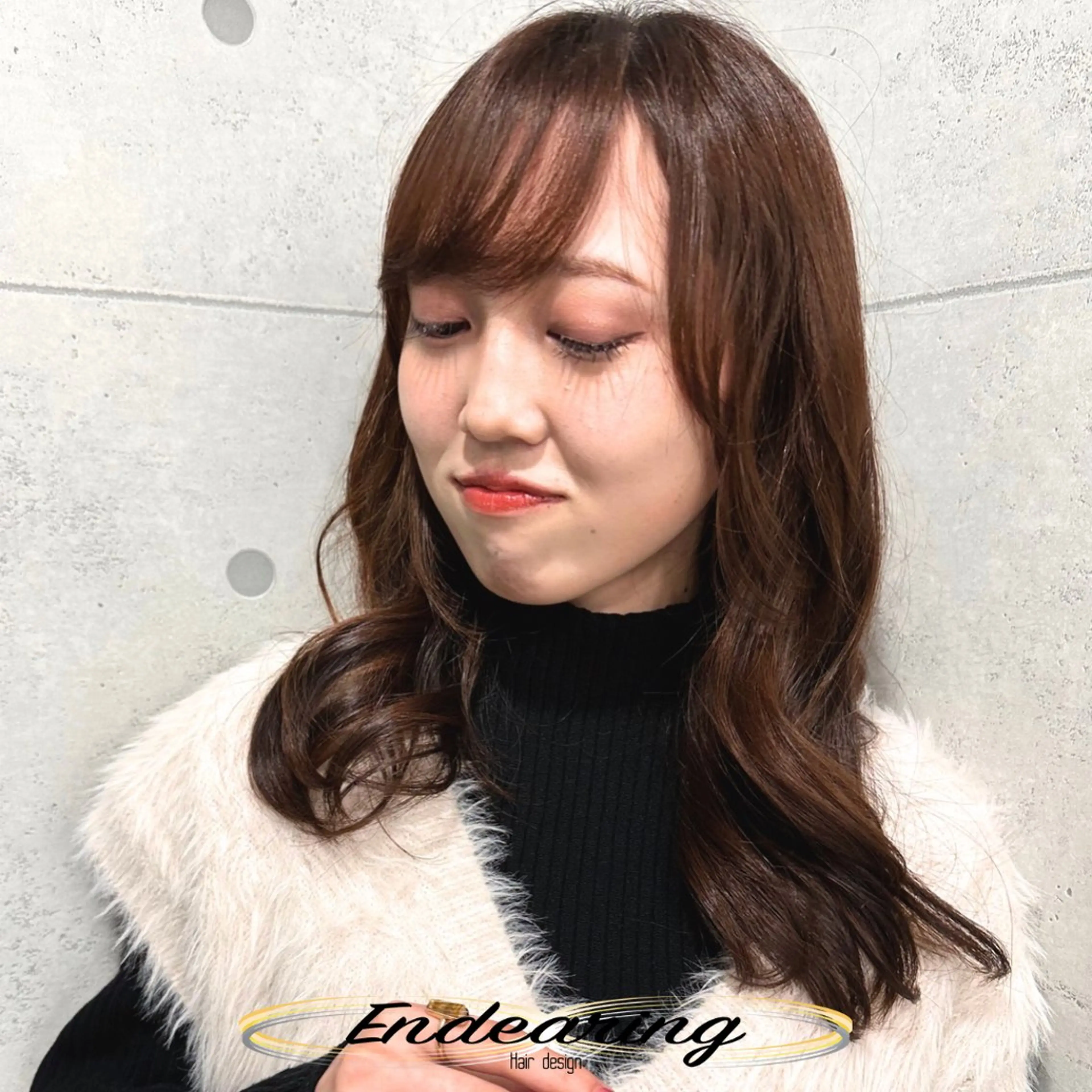 セミロング ピンクブラウン 顔周りカット レイヤーカット 外ハネヘア カット ヘアカラー Endearing 銀座/レイヤーカットのヘアスタイル