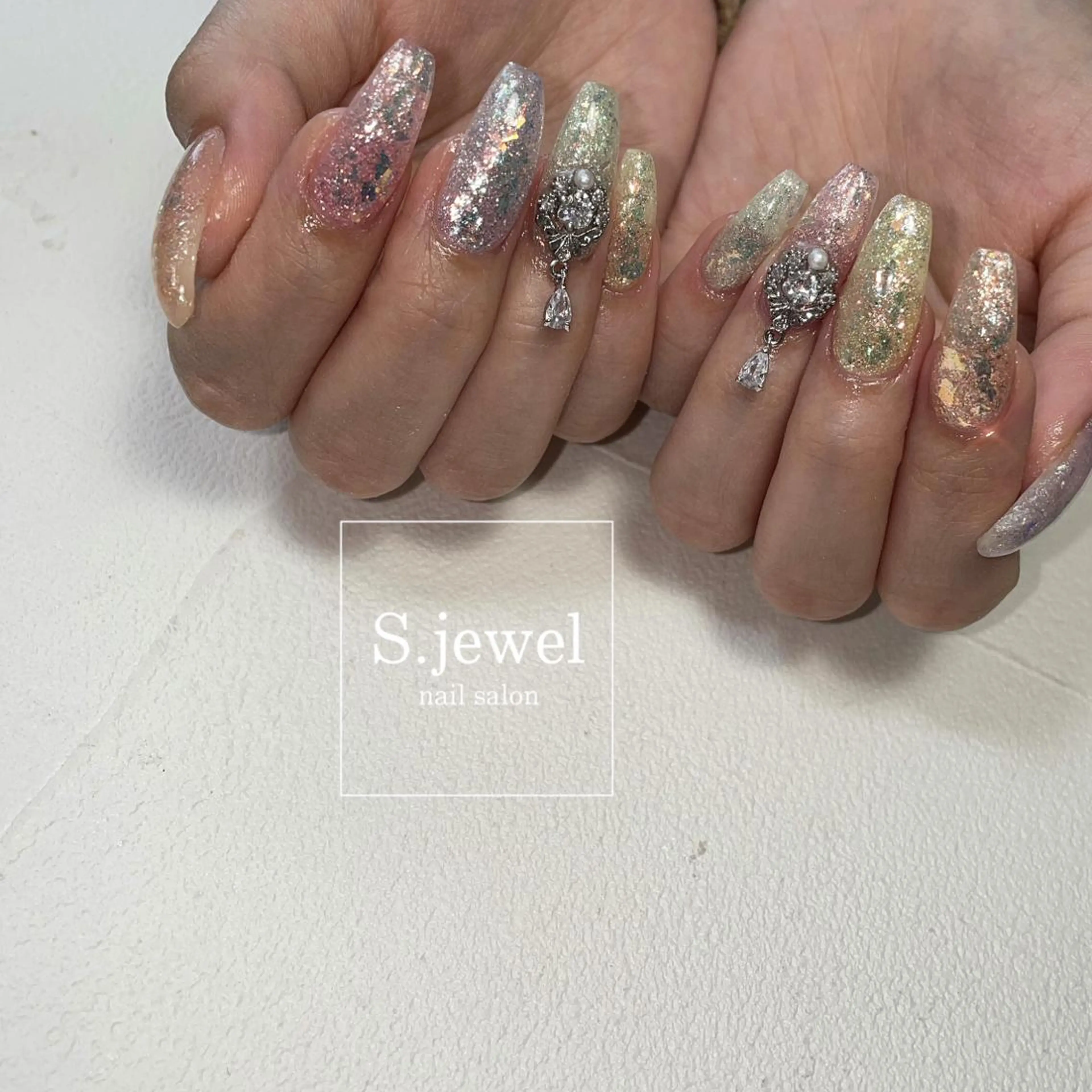 ネイル S. JEWELのネイルデザイン