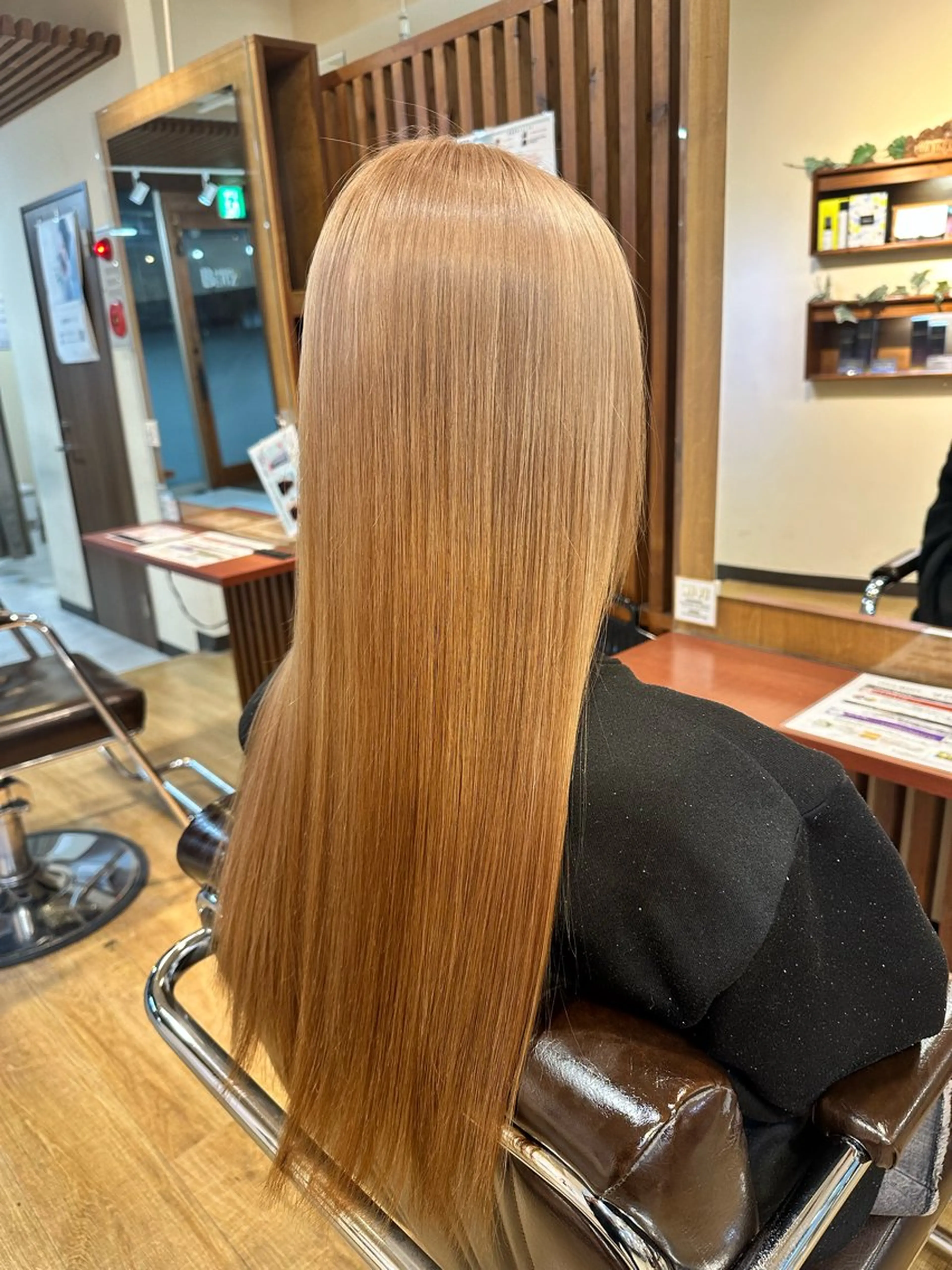 ロング カラー ブリーチ カット ヘアカラー トリートメント 竹井俊介/白髪ぼかし /ハイトーンのヘアスタイル